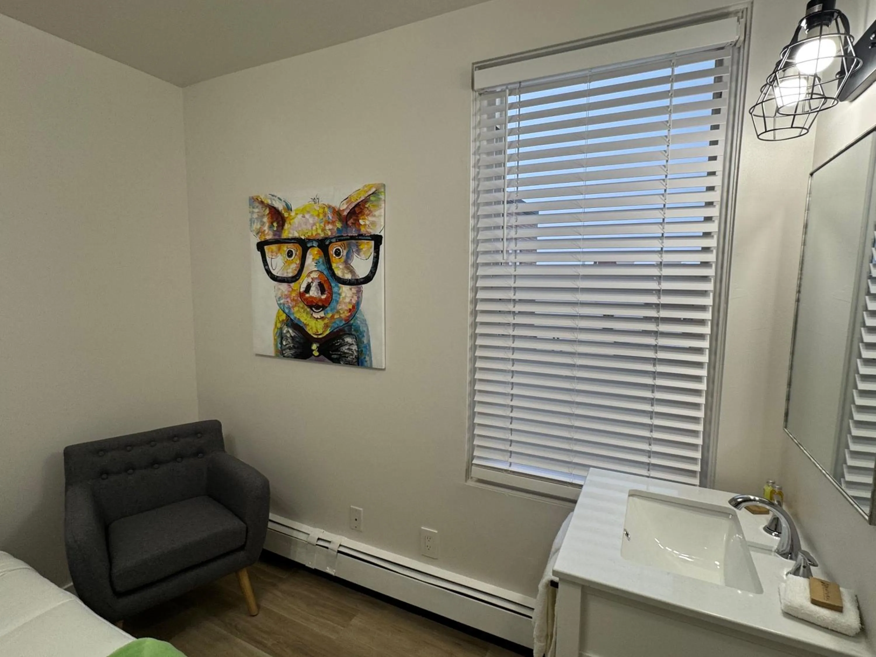 Bedroom in Commercial Hotel