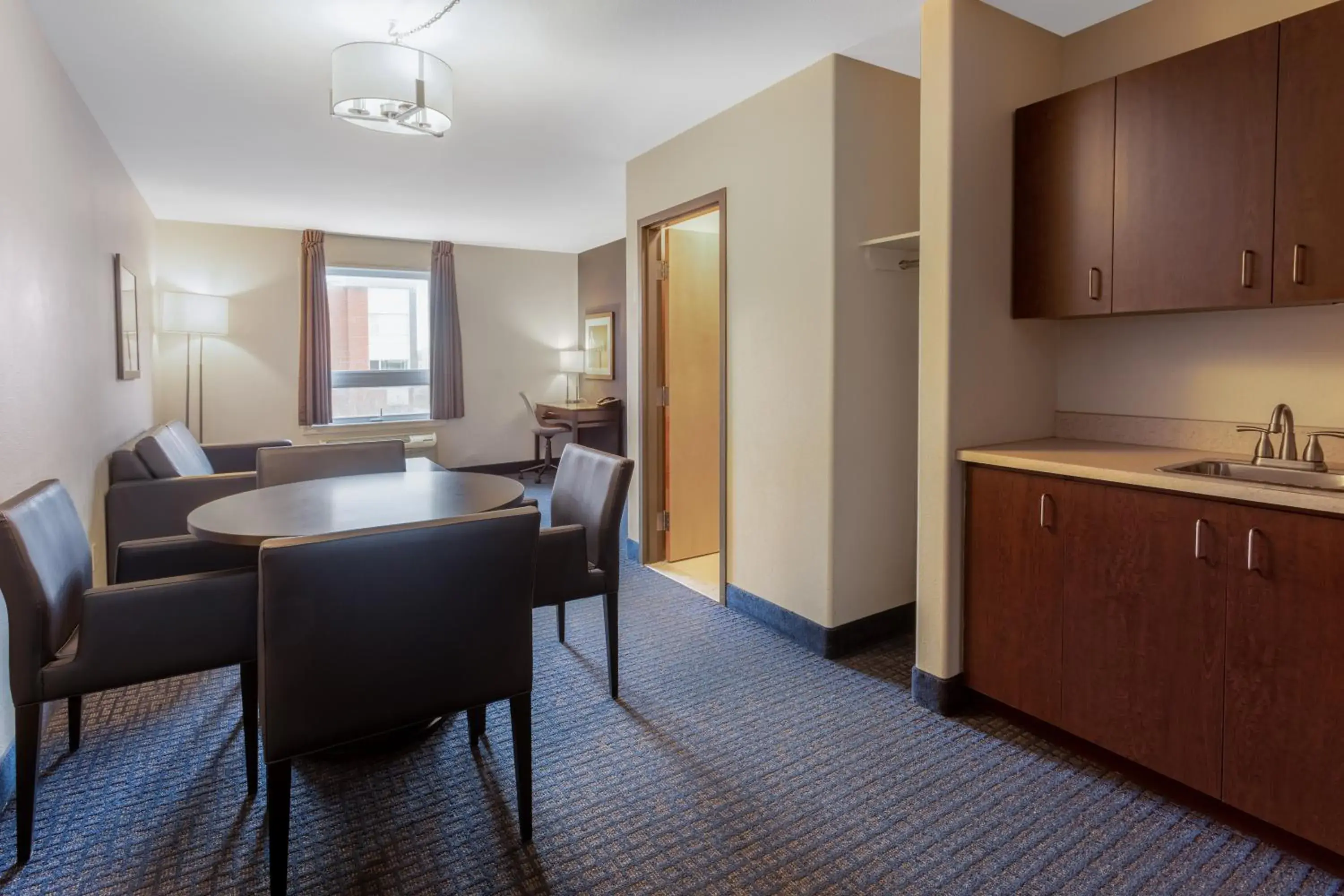 Executive Suite - Non-Smoking in Super 8 by Wyndham Lachenaie/Terrebonne Executive Suite - Non-Smoking in Super 8 by Wyndham Lachenaie/Terrebonne