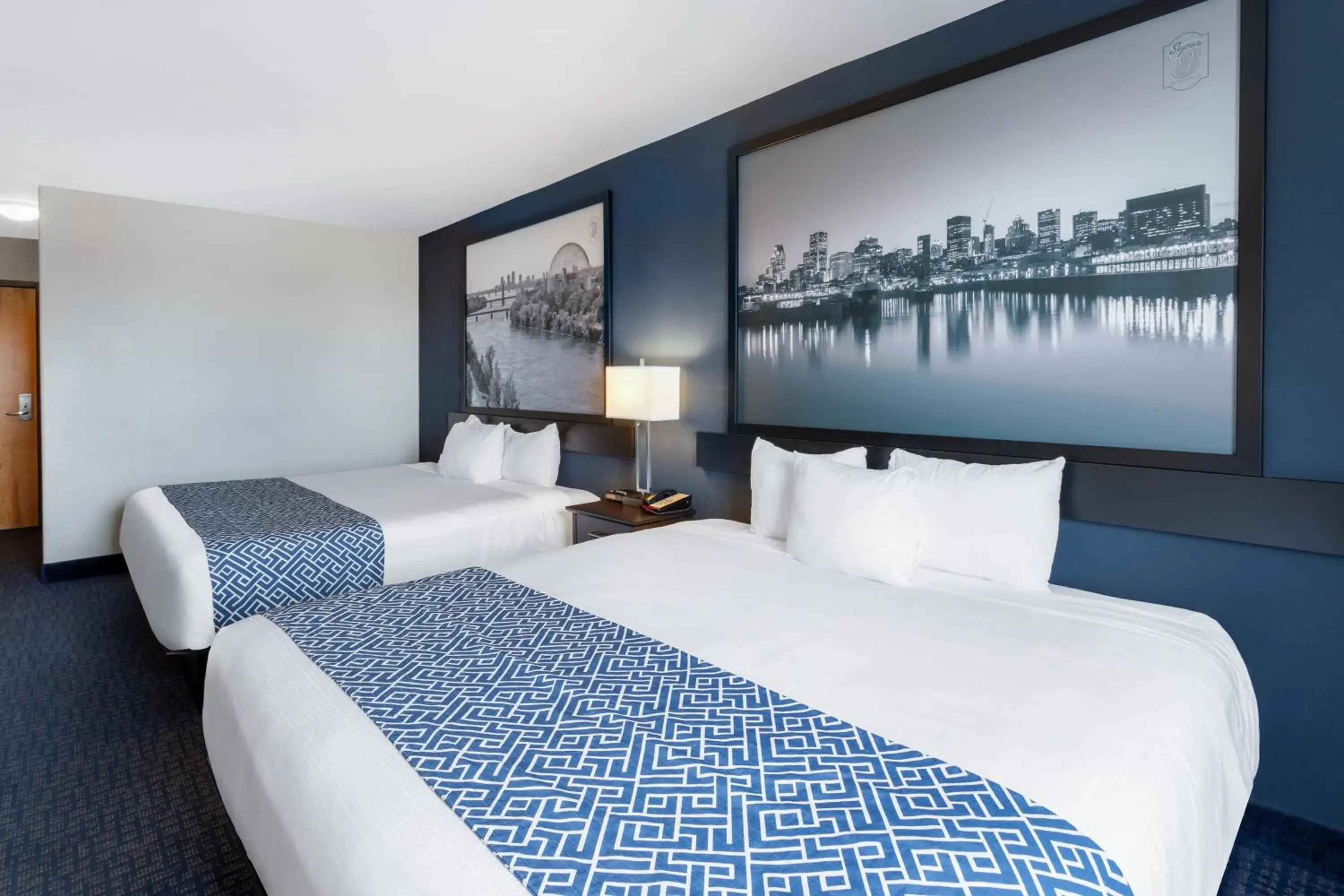 Two King Beds - Non-Smoking in Super 8 by Wyndham Lachenaie/Terrebonne Two King Beds - Non-Smoking in Super 8 by Wyndham Lachenaie/Terrebonne