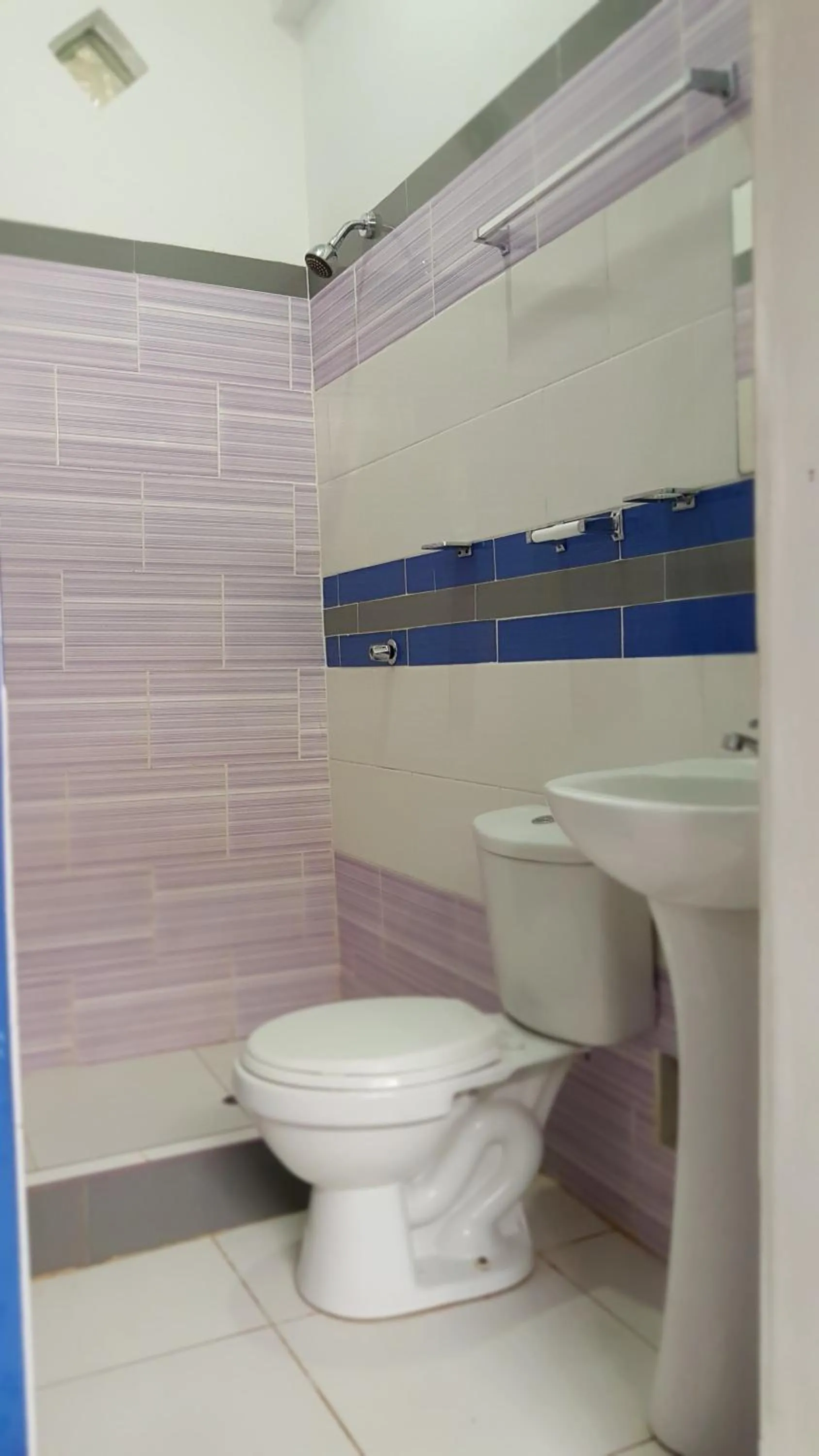Bathroom in Hospedaje Mas