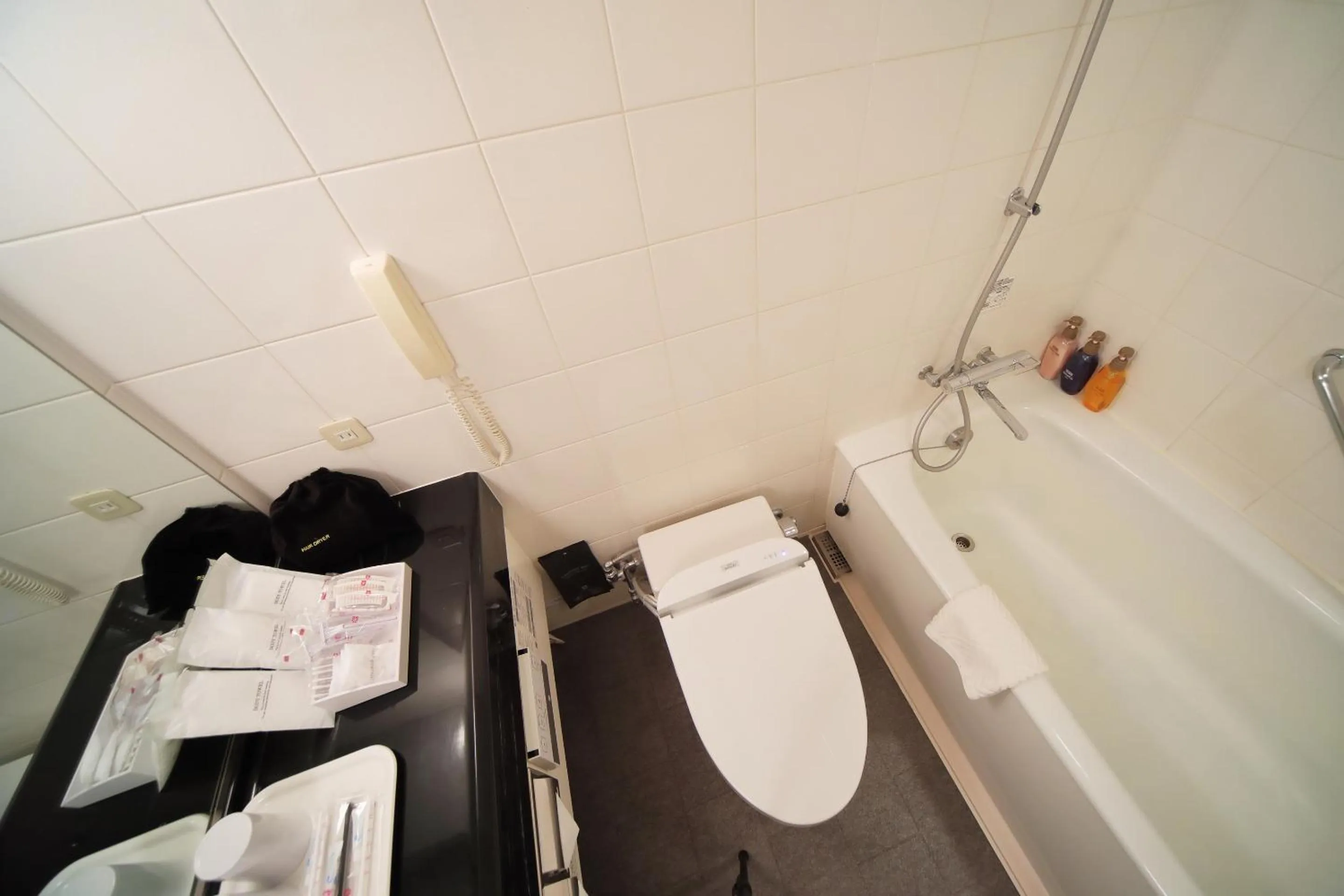 Shower in Hotel Sunroute Stellar Ueno