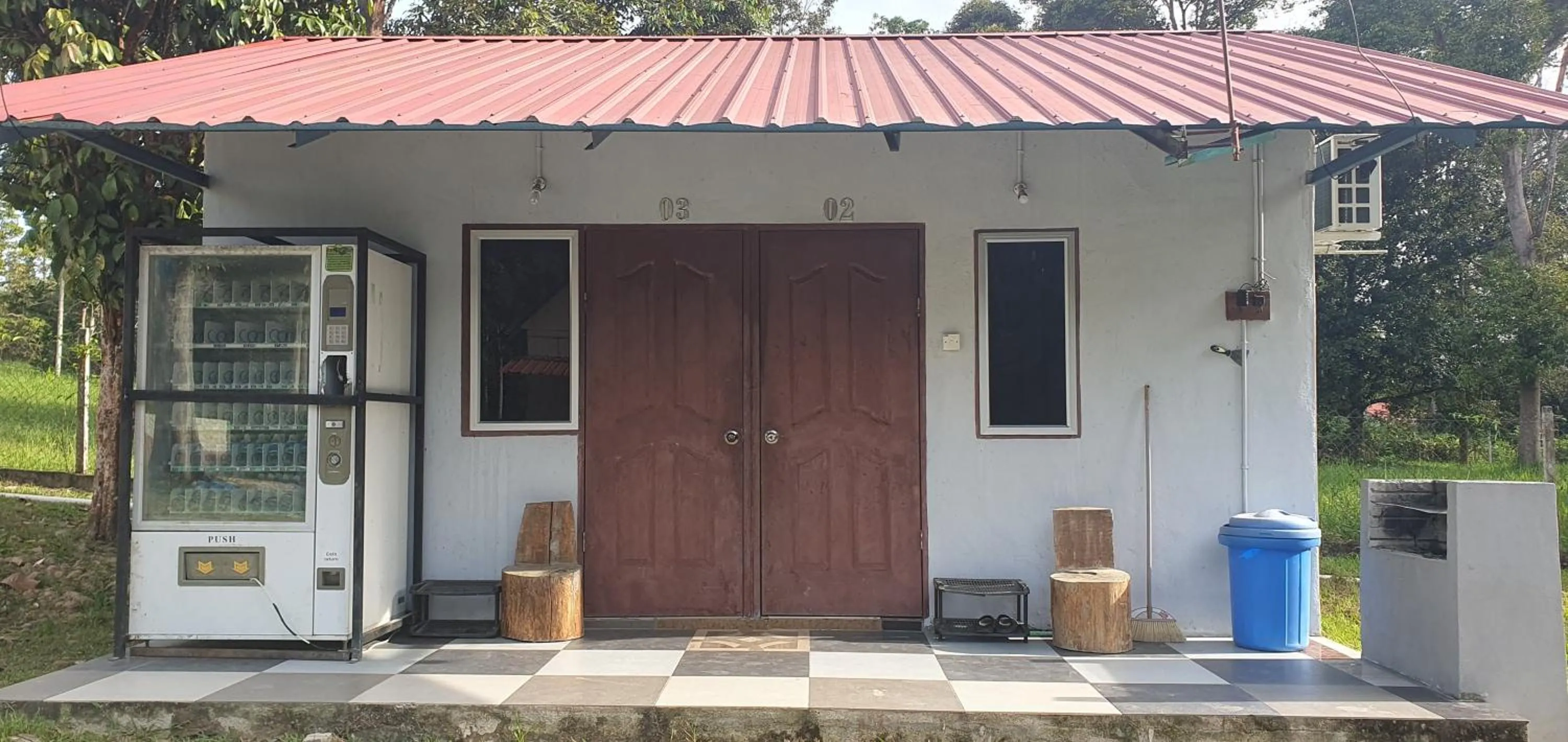 Property building in Chalet Kampong Semawar