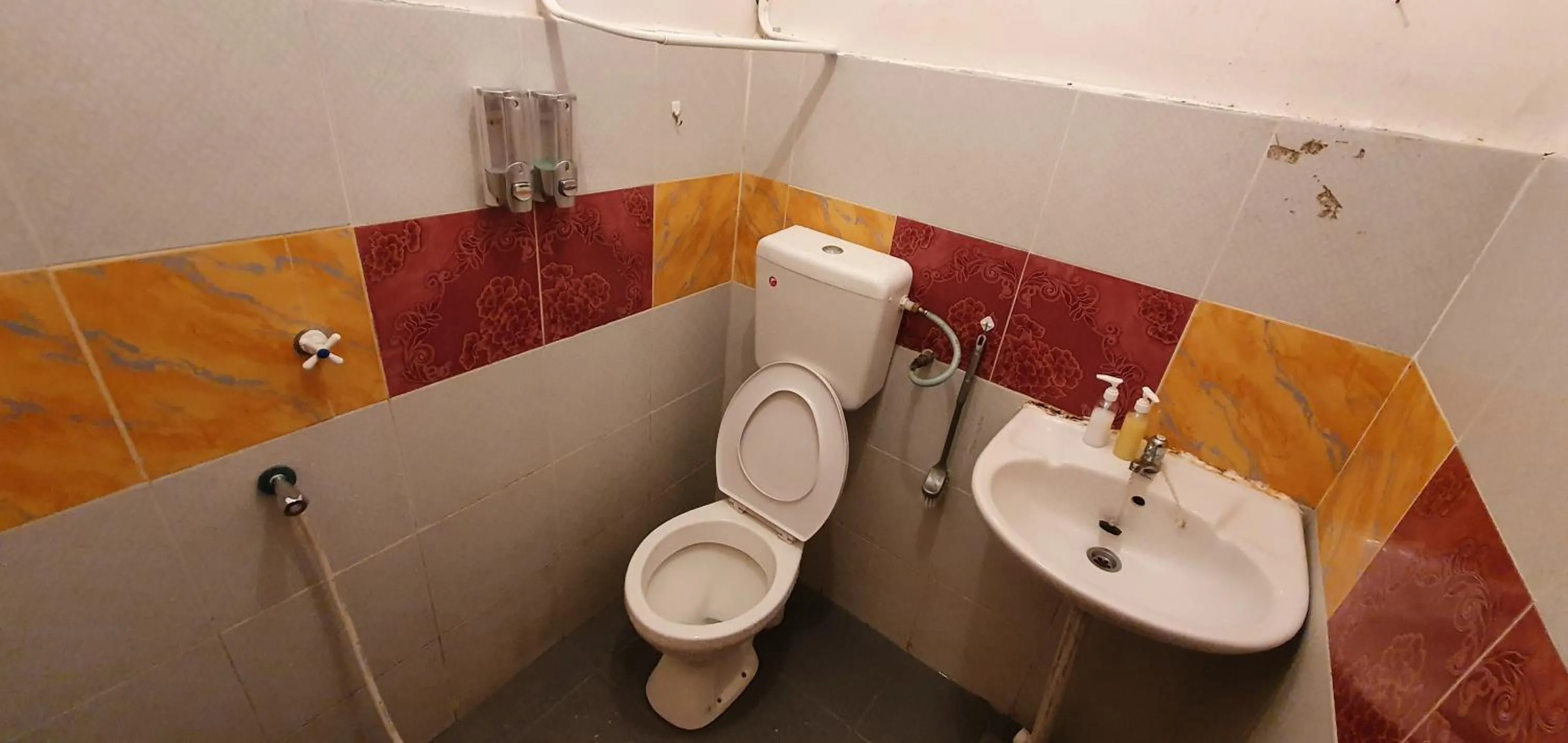 Shower in Chalet Kampong Semawar
