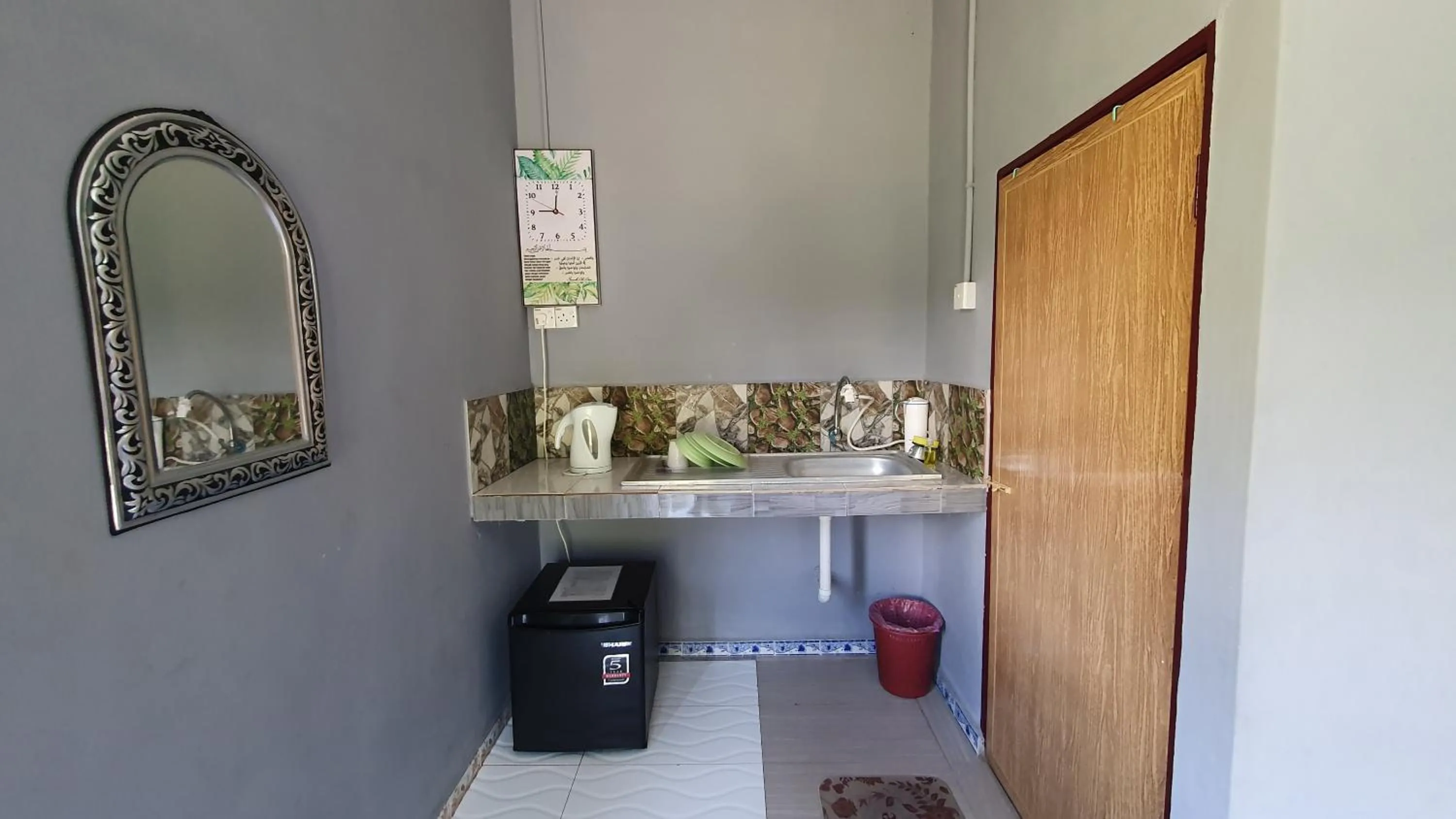 dishwasher in Chalet Kampong Semawar