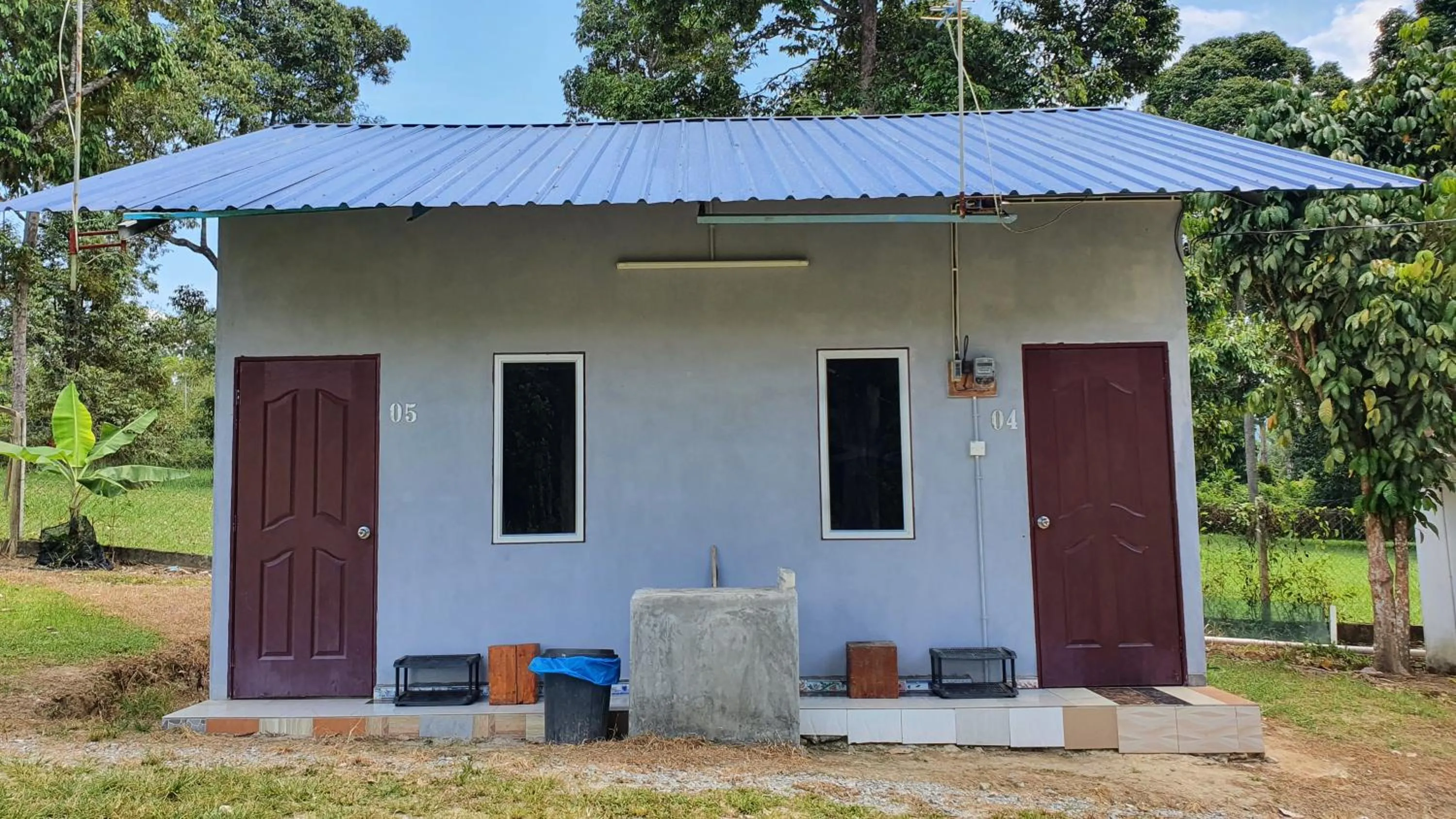 Property building in Chalet Kampong Semawar