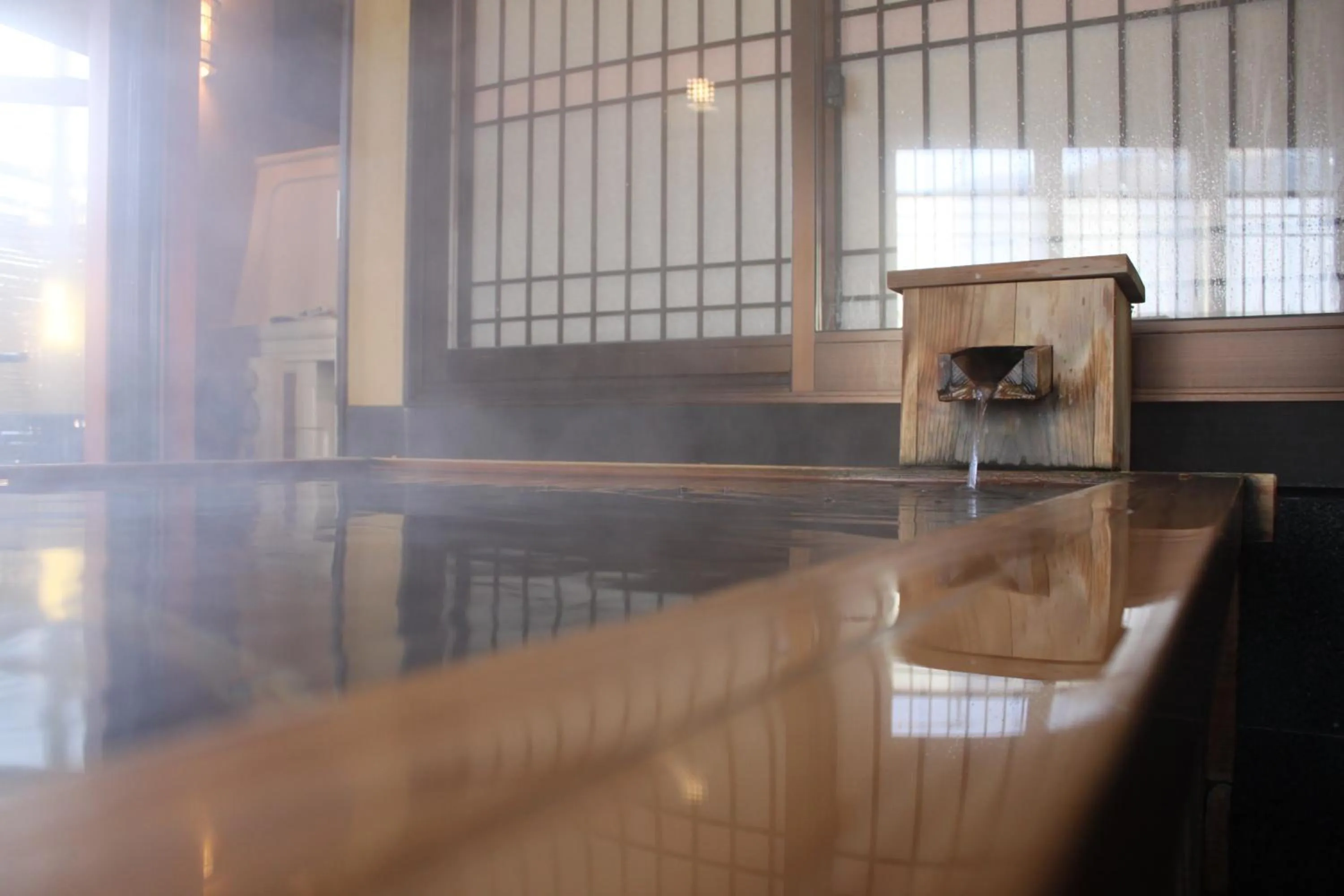 Photo of the whole room in Hanaichi