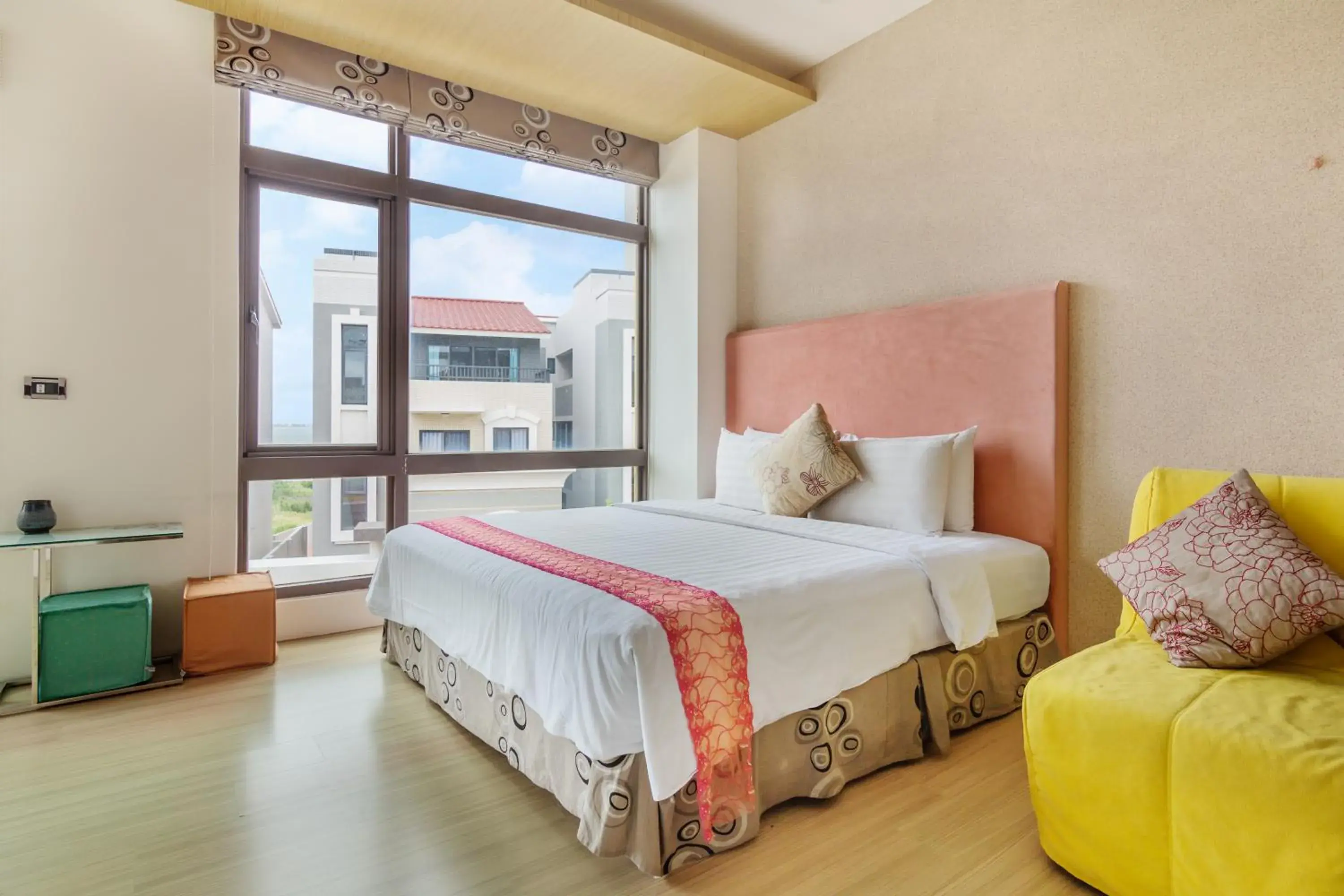 Large Double Room with Balcony in Seaway Large Double Room with Balcony in Seaway