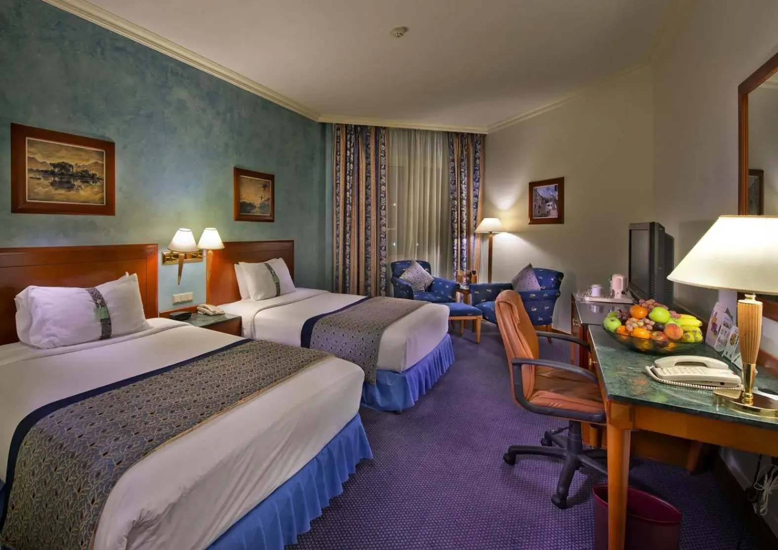 Photo of the whole room, Bed in Holiday Inn Al Khobar by IHG Photo of the whole room, Bed in Holiday Inn Al Khobar by IHG