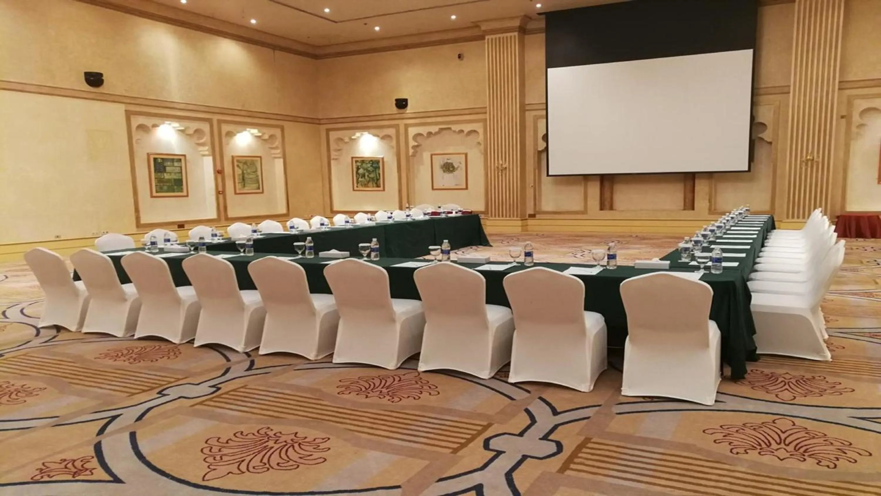 Meeting/conference room in Holiday Inn Al Khobar by IHG