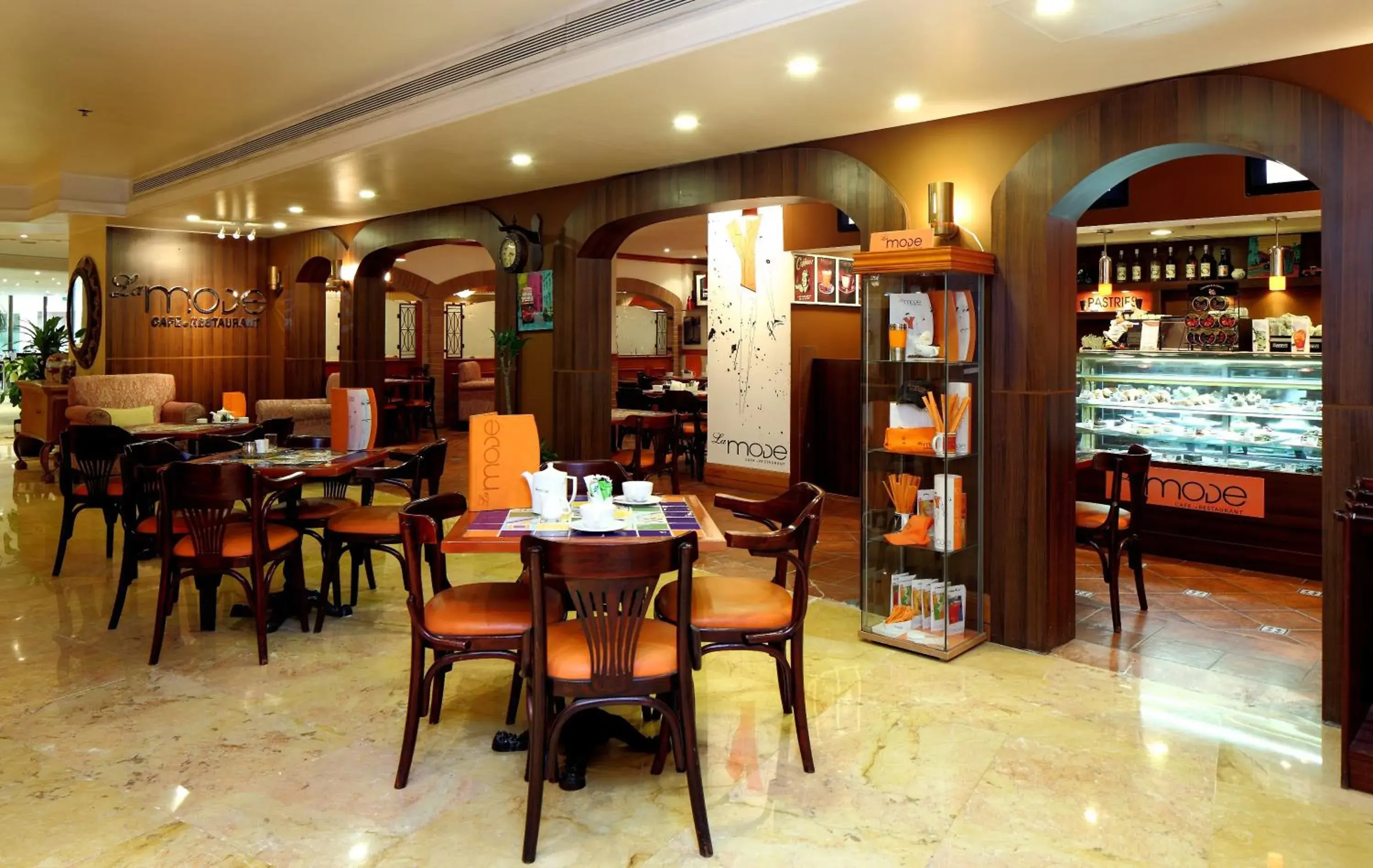 Restaurant/places to eat in Holiday Inn Al Khobar by IHG Restaurant/places to eat in Holiday Inn Al Khobar by IHG