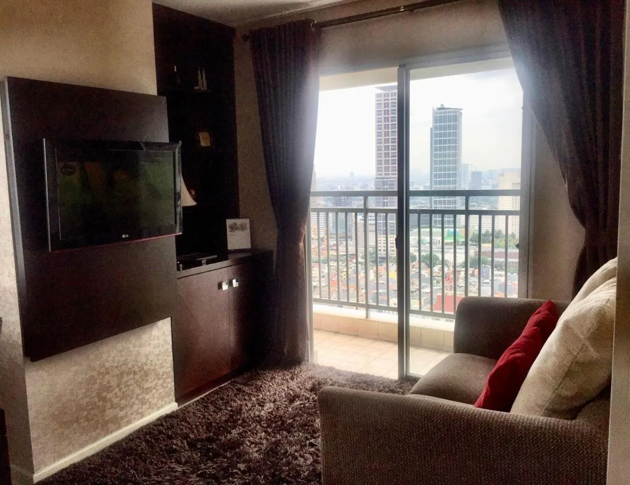 Cosmo Terrace at Thamrin City