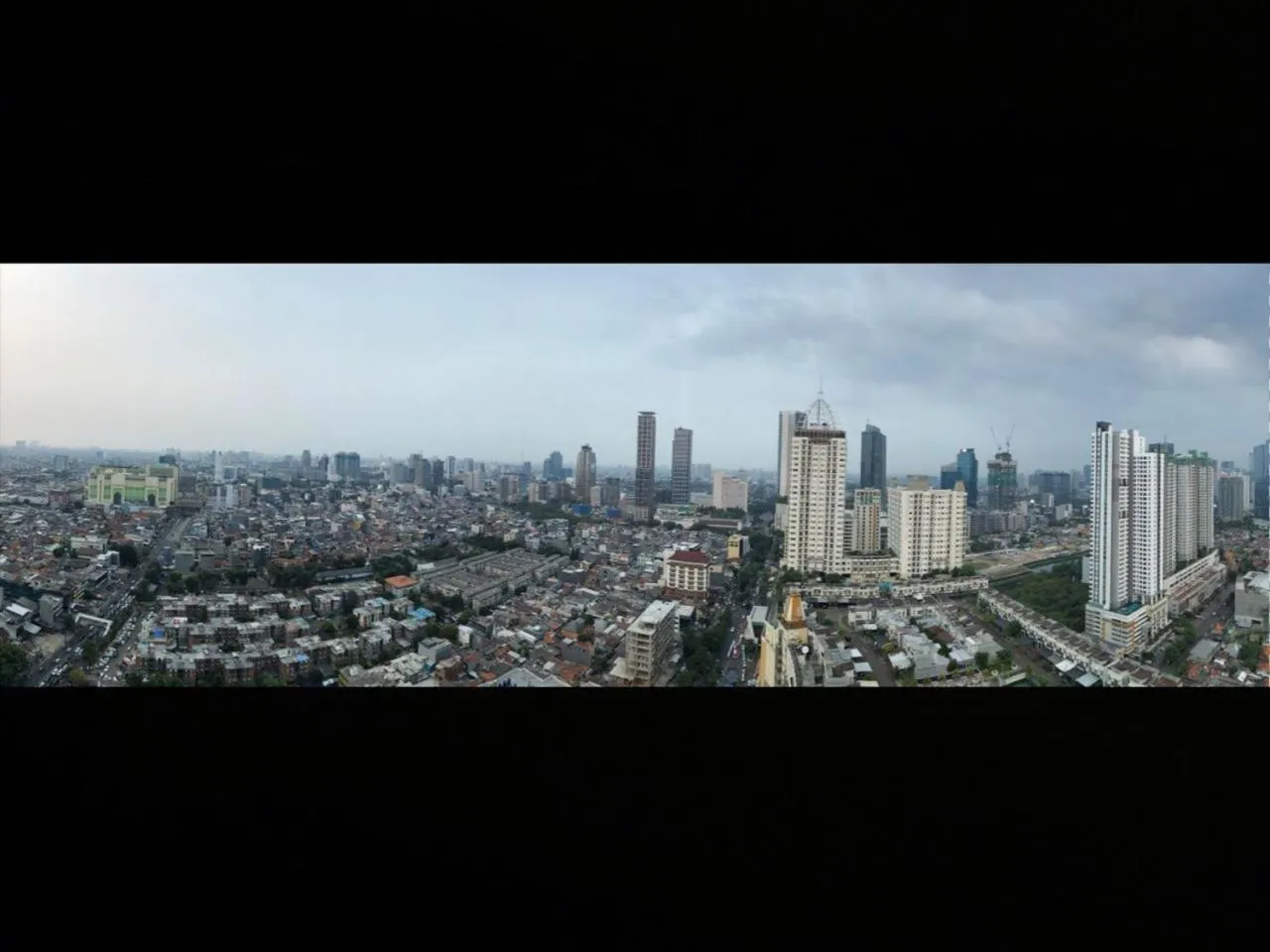 Cosmo Terrace at Thamrin City