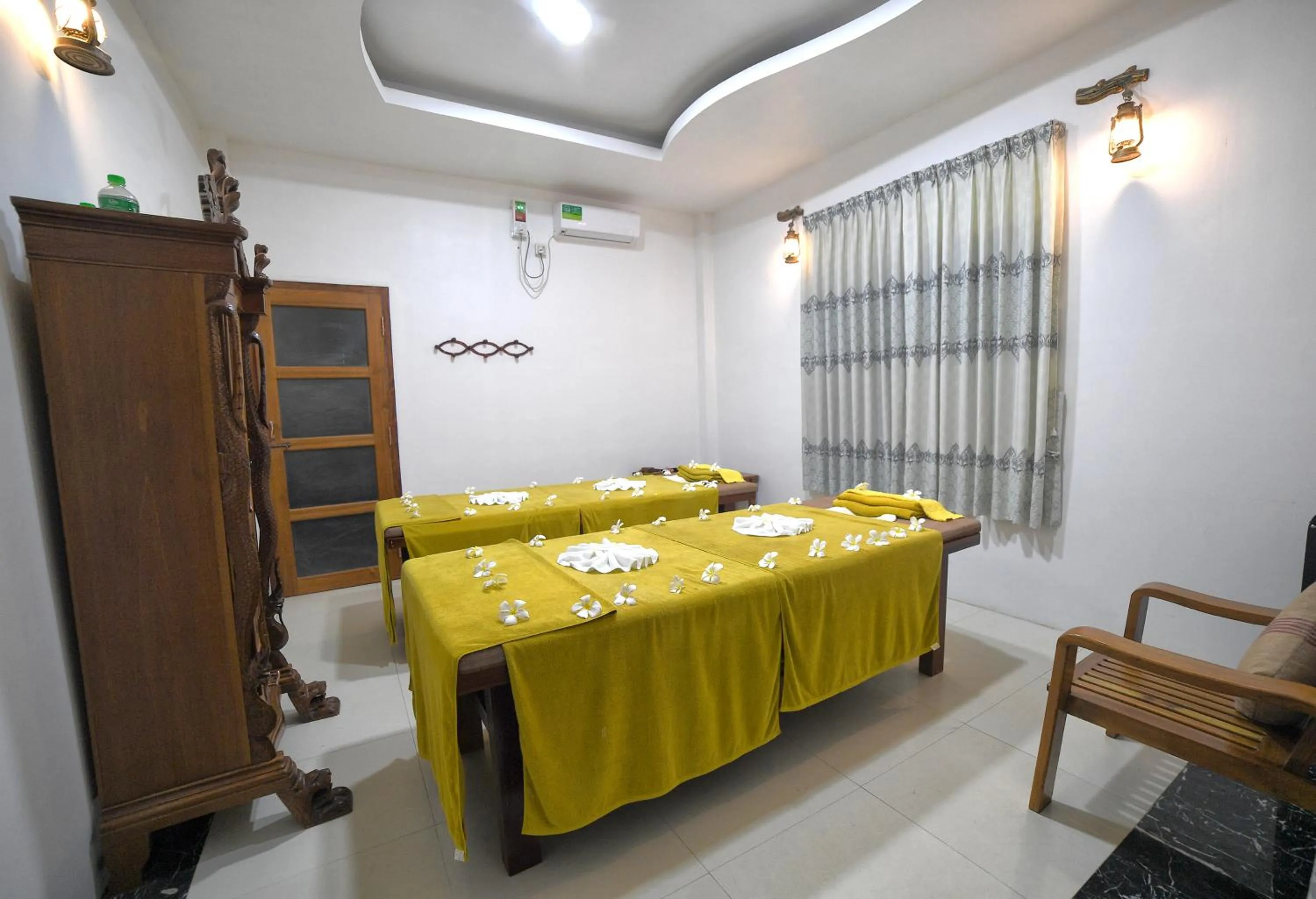 Massage, Bed in Popa Garden Resort
