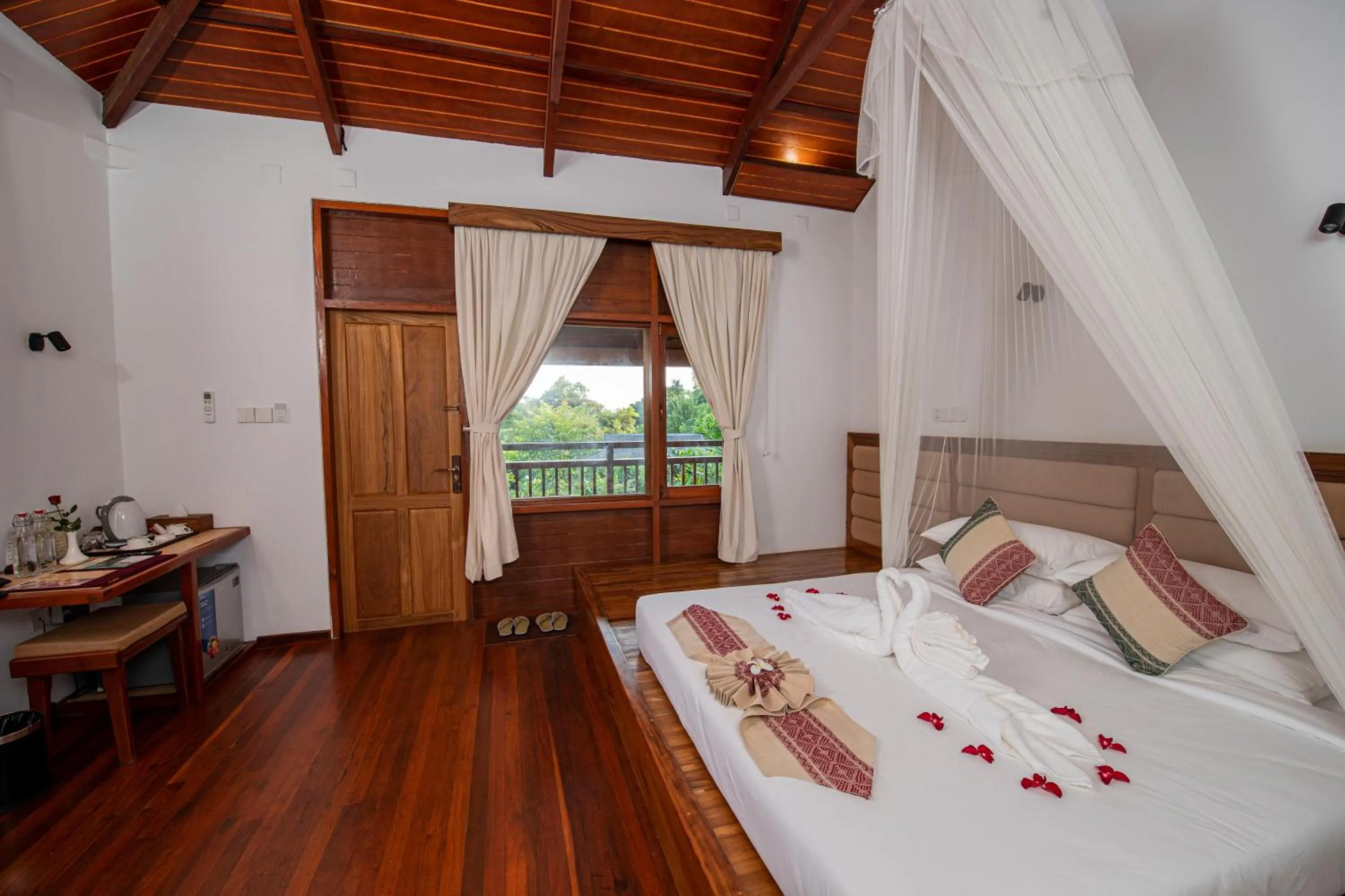 Bed in Popa Garden Resort