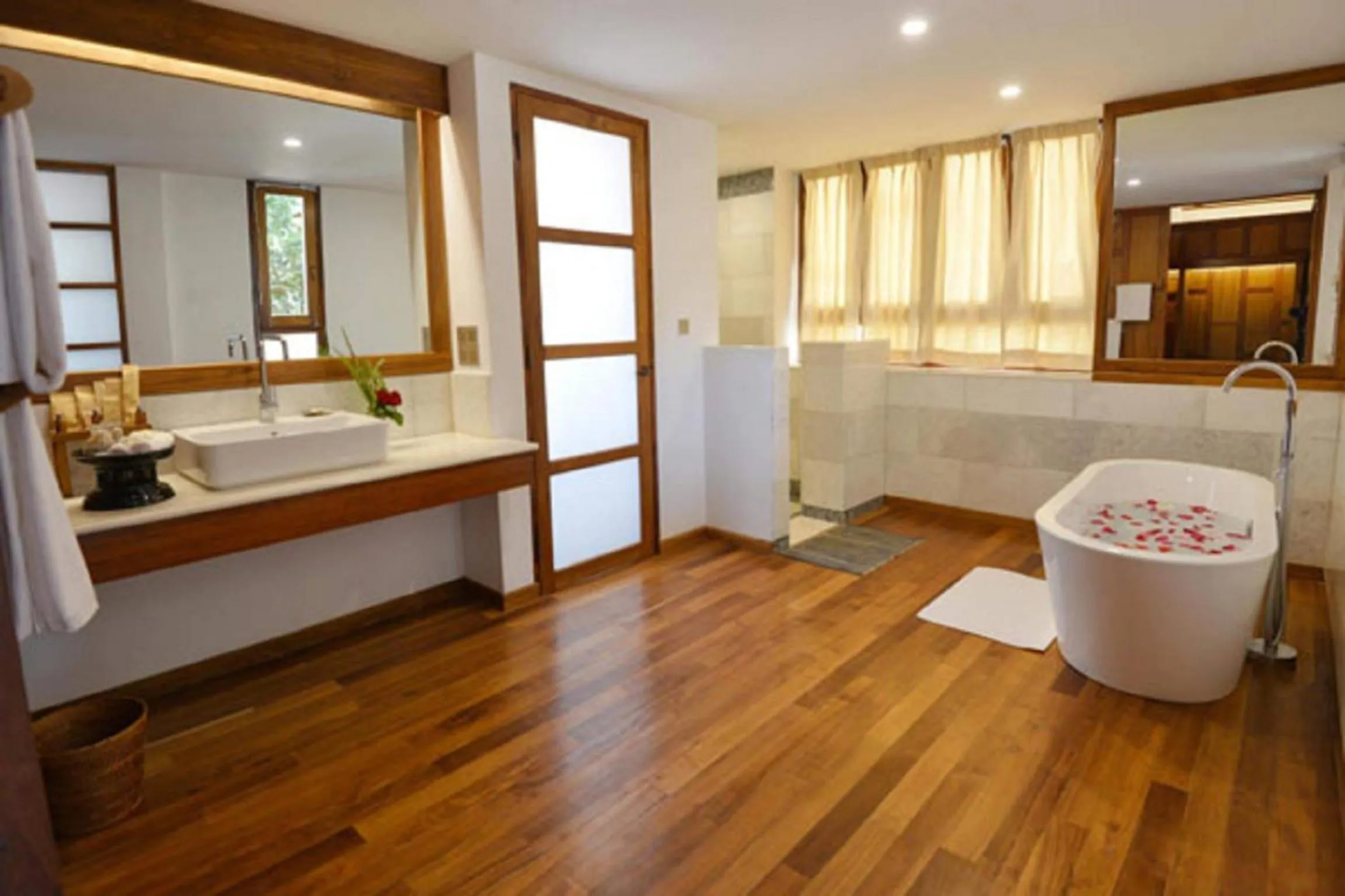 Bathroom, Bed in Popa Garden Resort