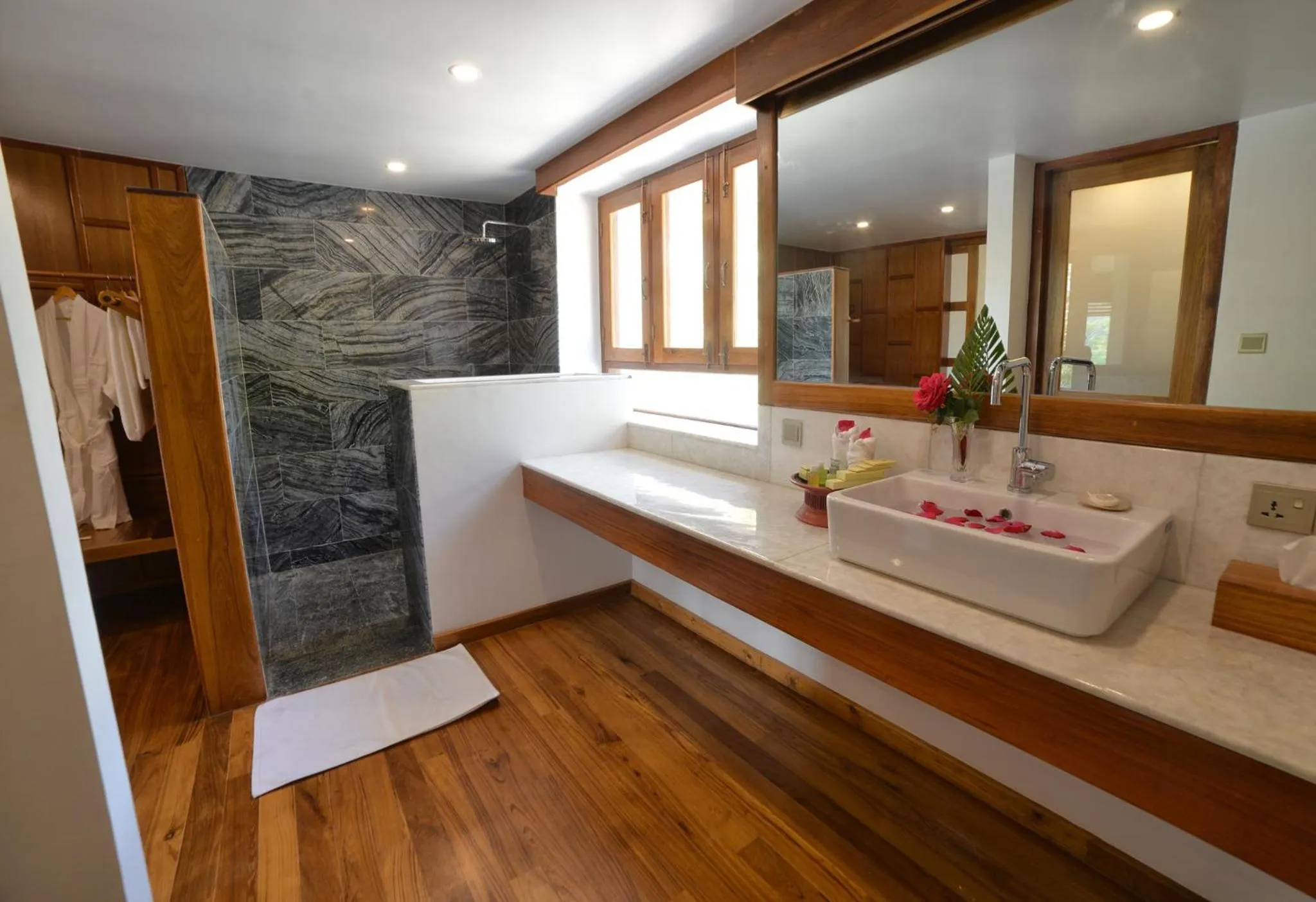 Bathroom in Popa Garden Resort