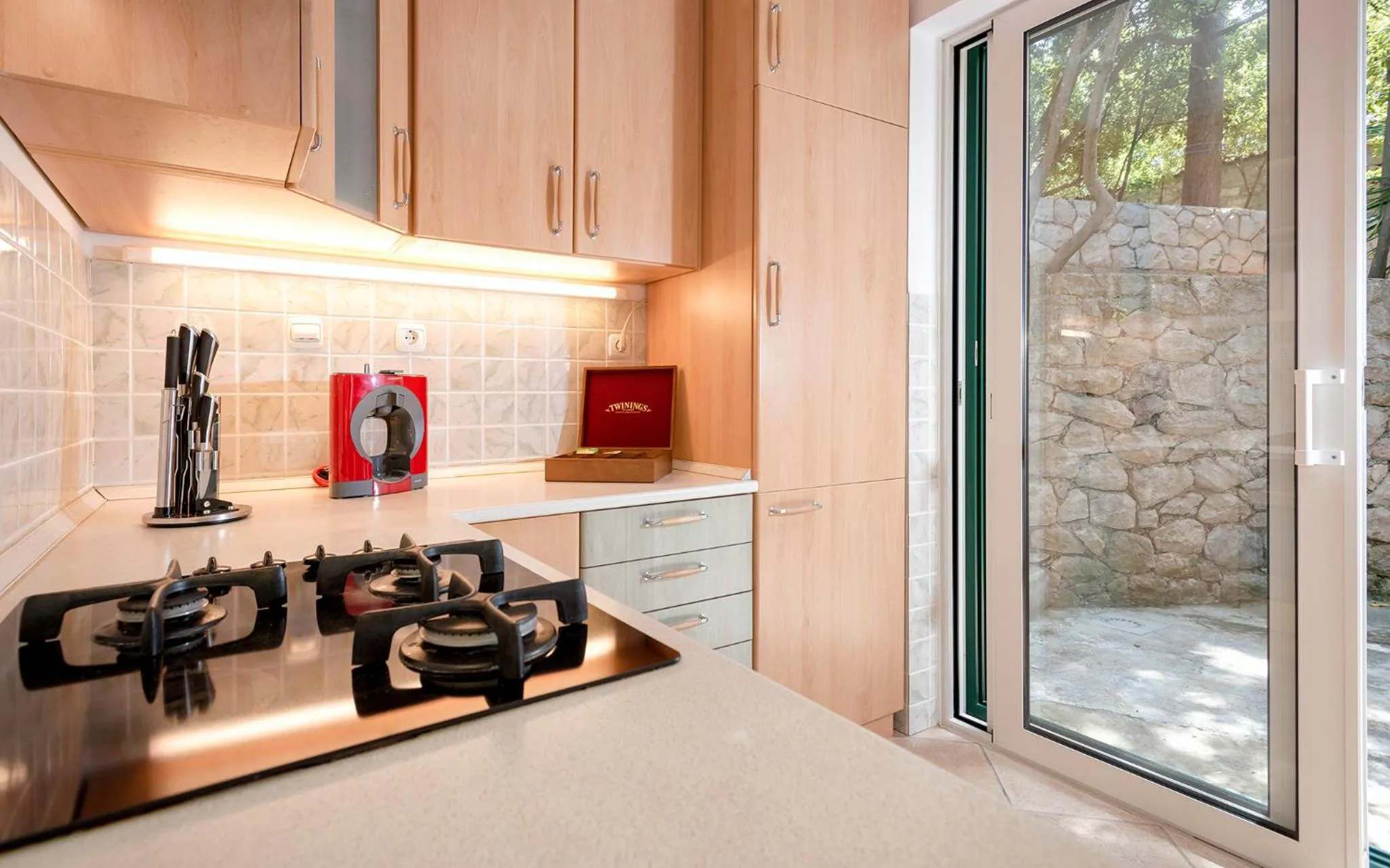 Kitchen or kitchenette in Pine Beach Villa