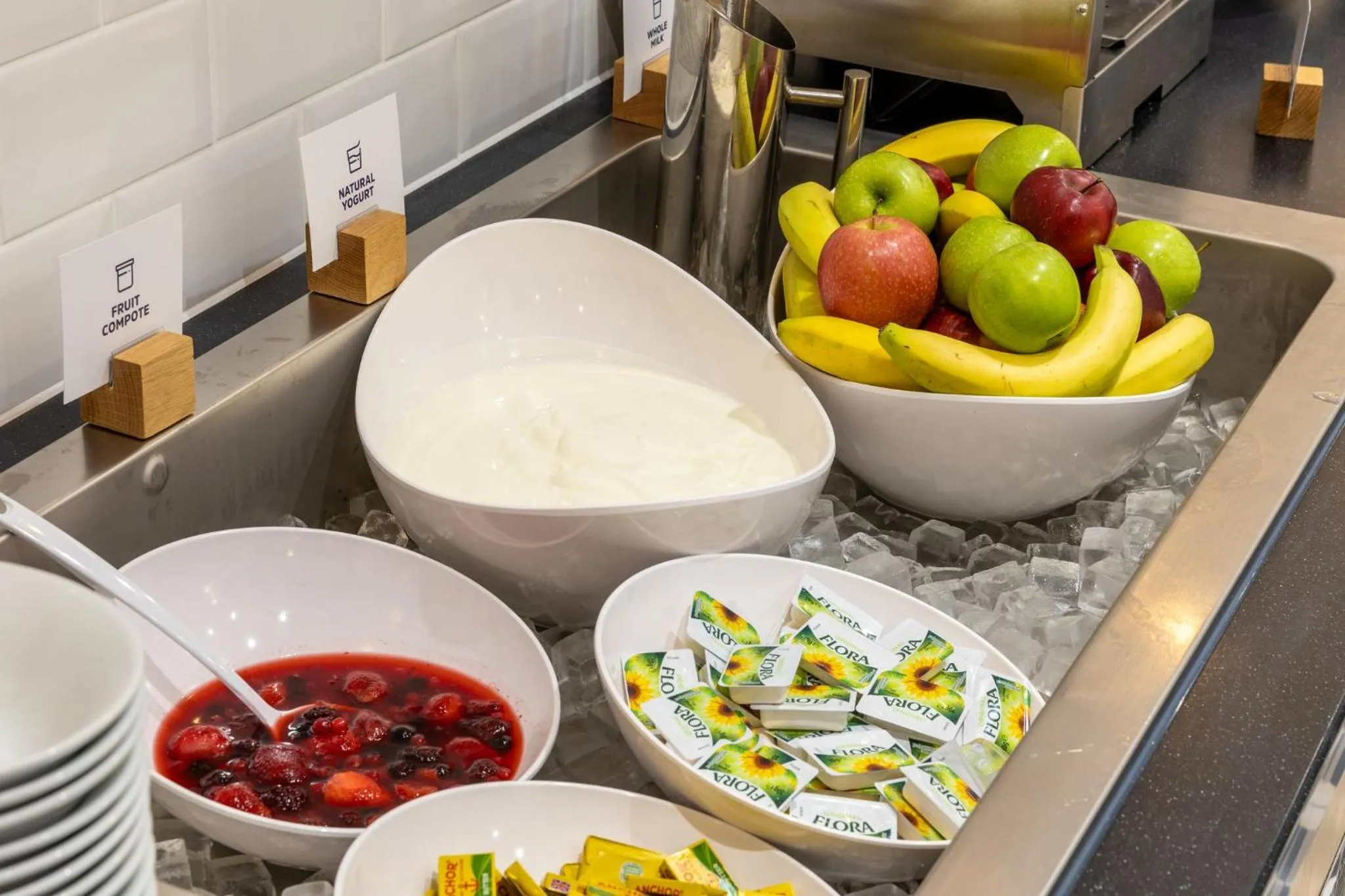 Breakfast in Holiday Inn Express London Croydon by IHG