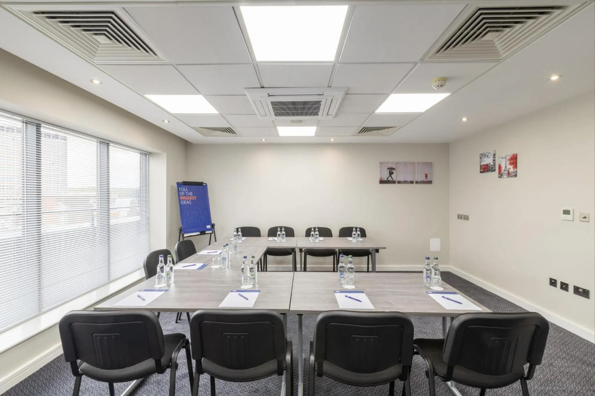 Meeting/conference room in Holiday Inn Express London Croydon by IHG