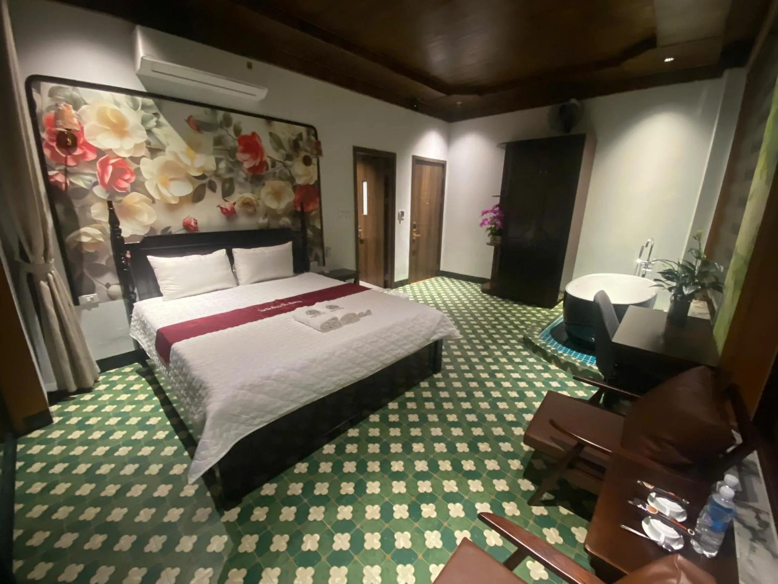 Photo of the whole room, Bed in Tam Coc Mountain View Homestay
