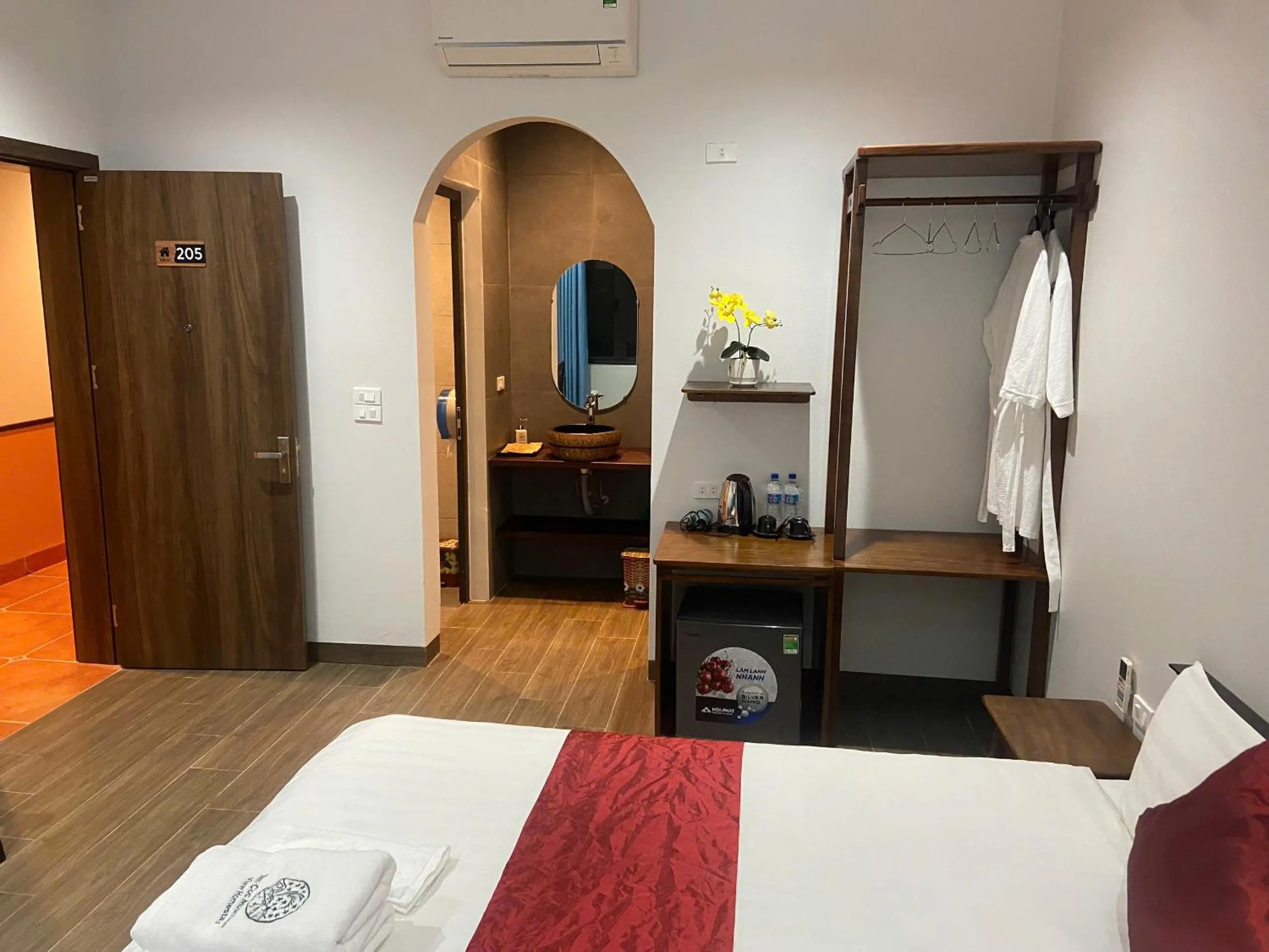 Bedroom, Bed in Tam Coc Mountain View Homestay