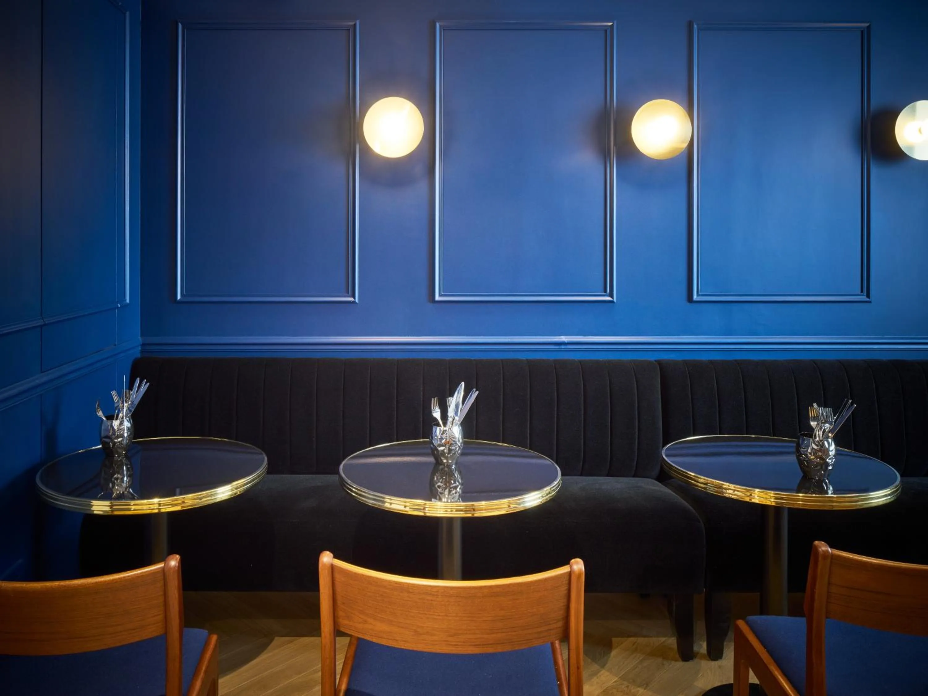 Seating area in Hotel Rendez-Vous Batignolles