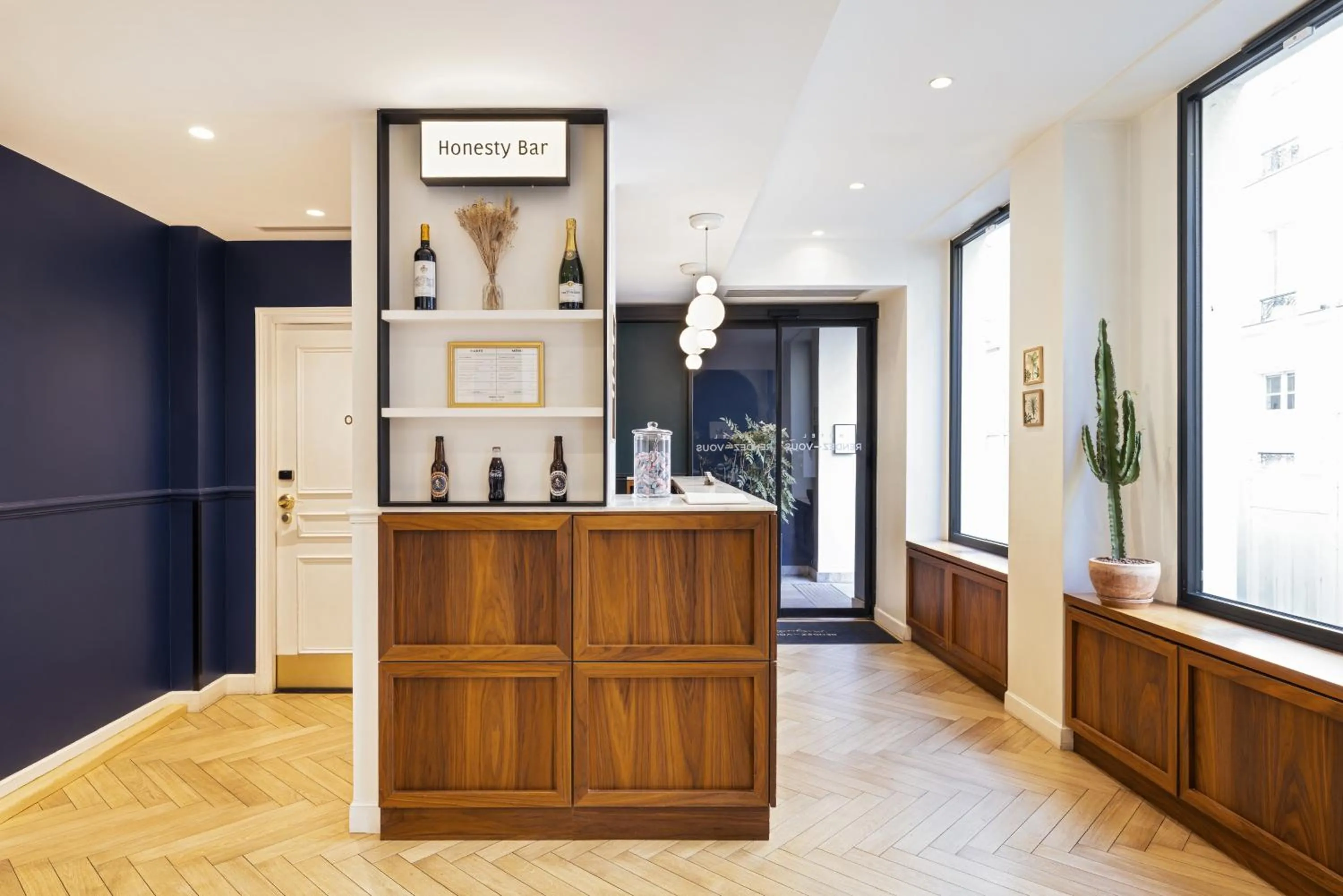 Lobby or reception in Hotel Rendez-Vous Batignolles
