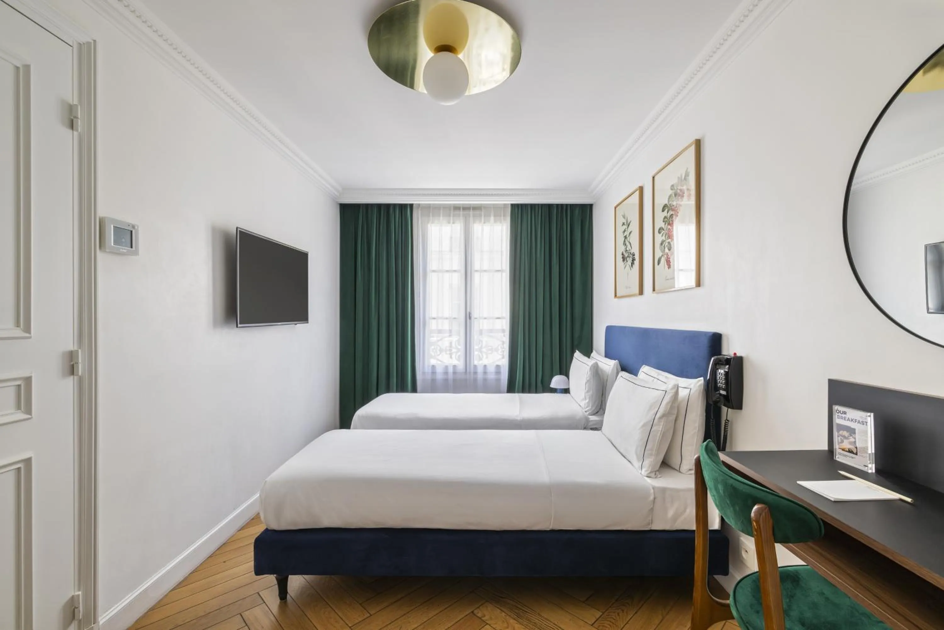 Photo of the whole room, Bed in Hotel Rendez-Vous Batignolles