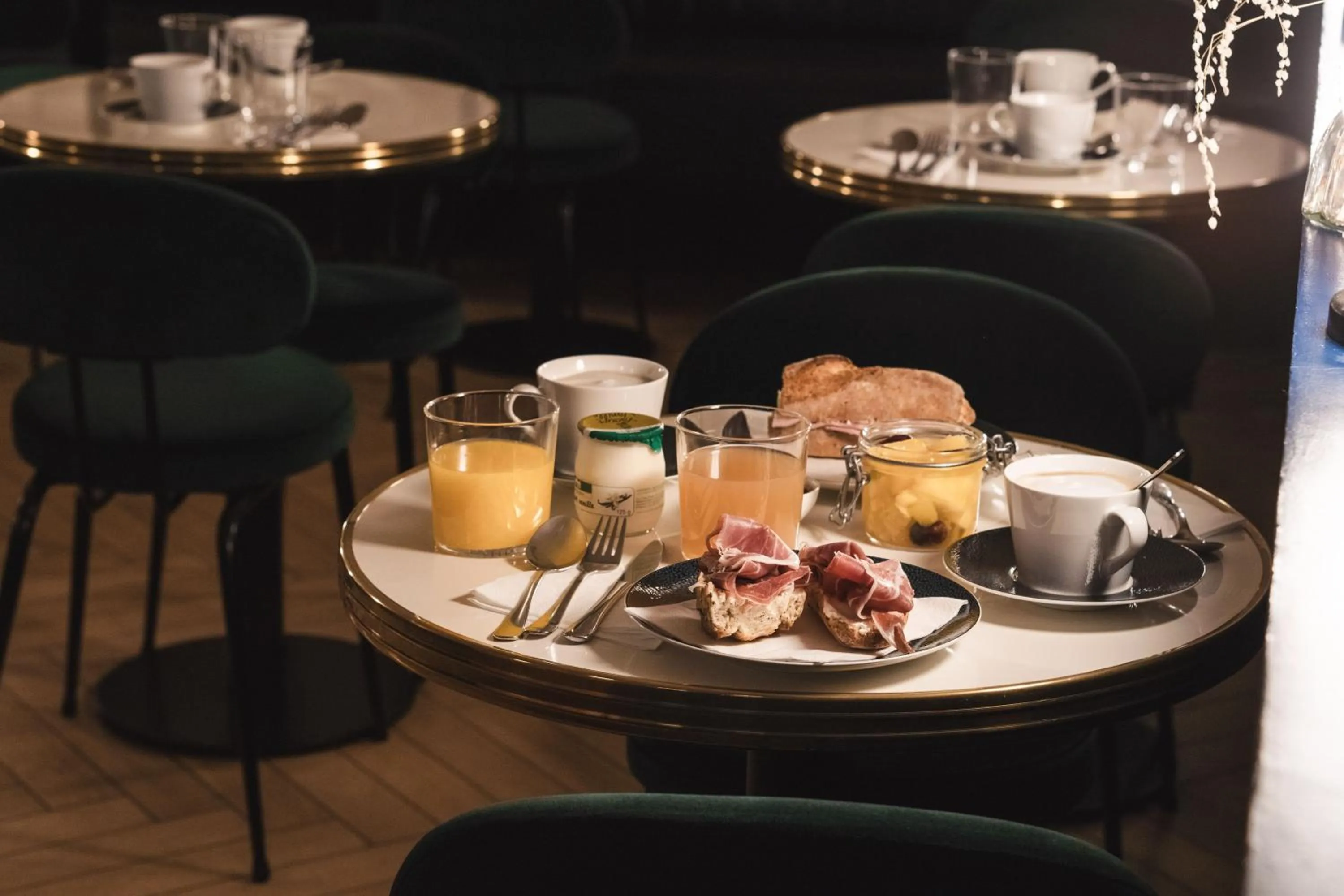 Buffet breakfast in Hotel Rendez-Vous Batignolles