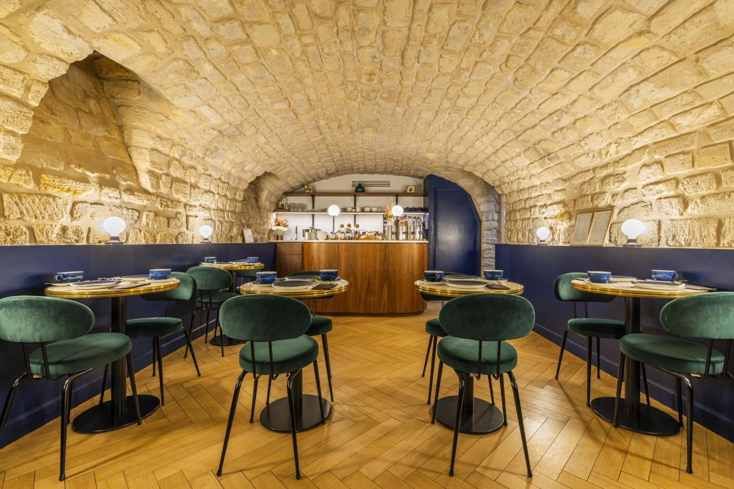 Breakfast in Hotel Rendez-Vous Batignolles