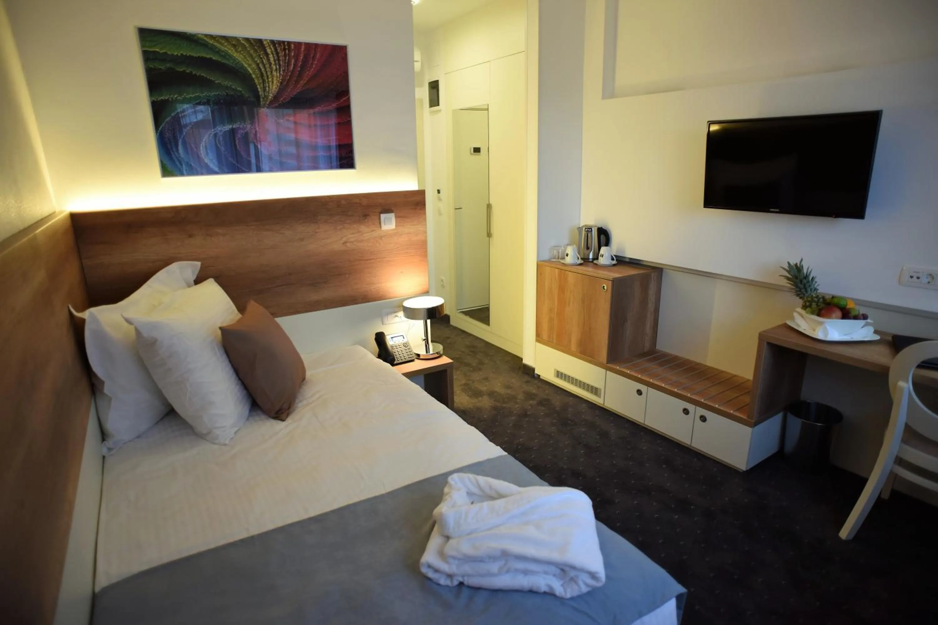 Bed in Hotel Santiny