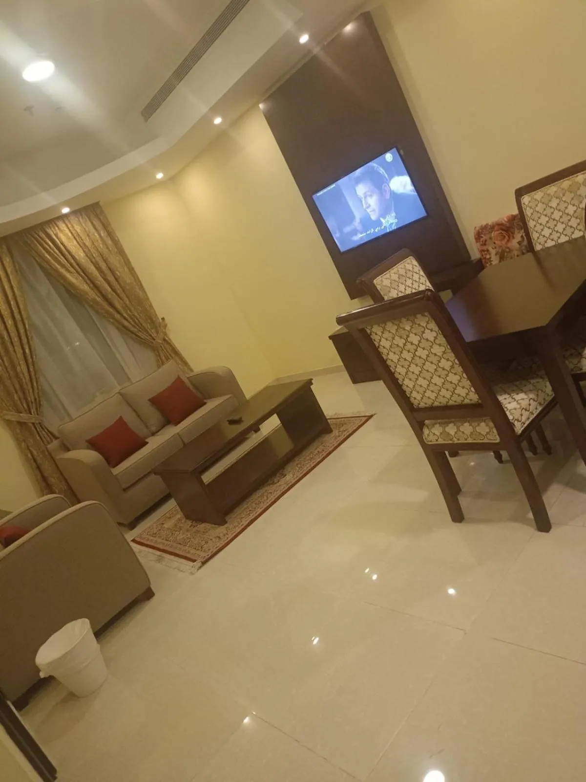 Rolana Furnished Apartments