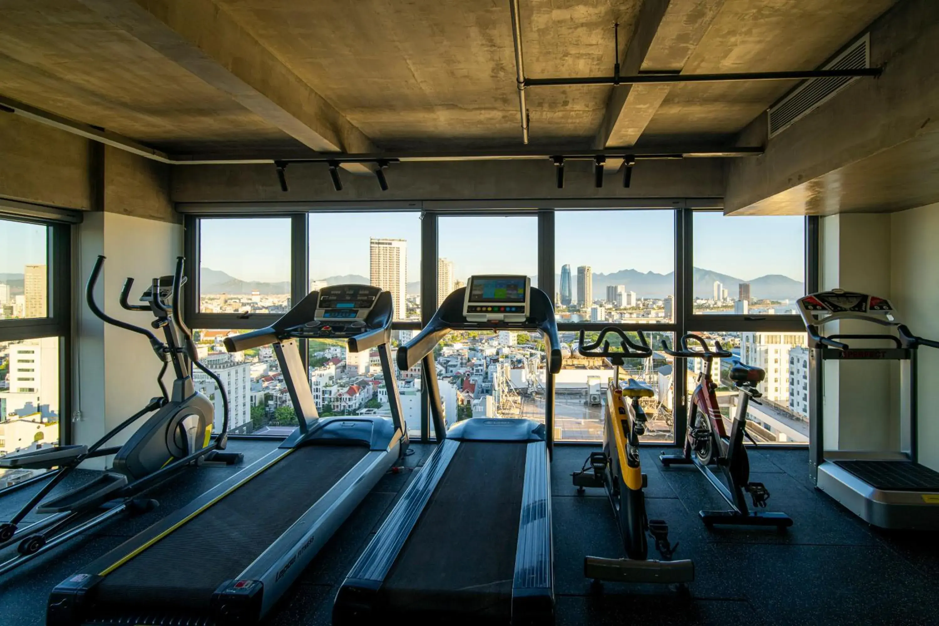 Fitness centre/facilities in Luxtery Hotel Fitness centre/facilities in Luxtery Hotel