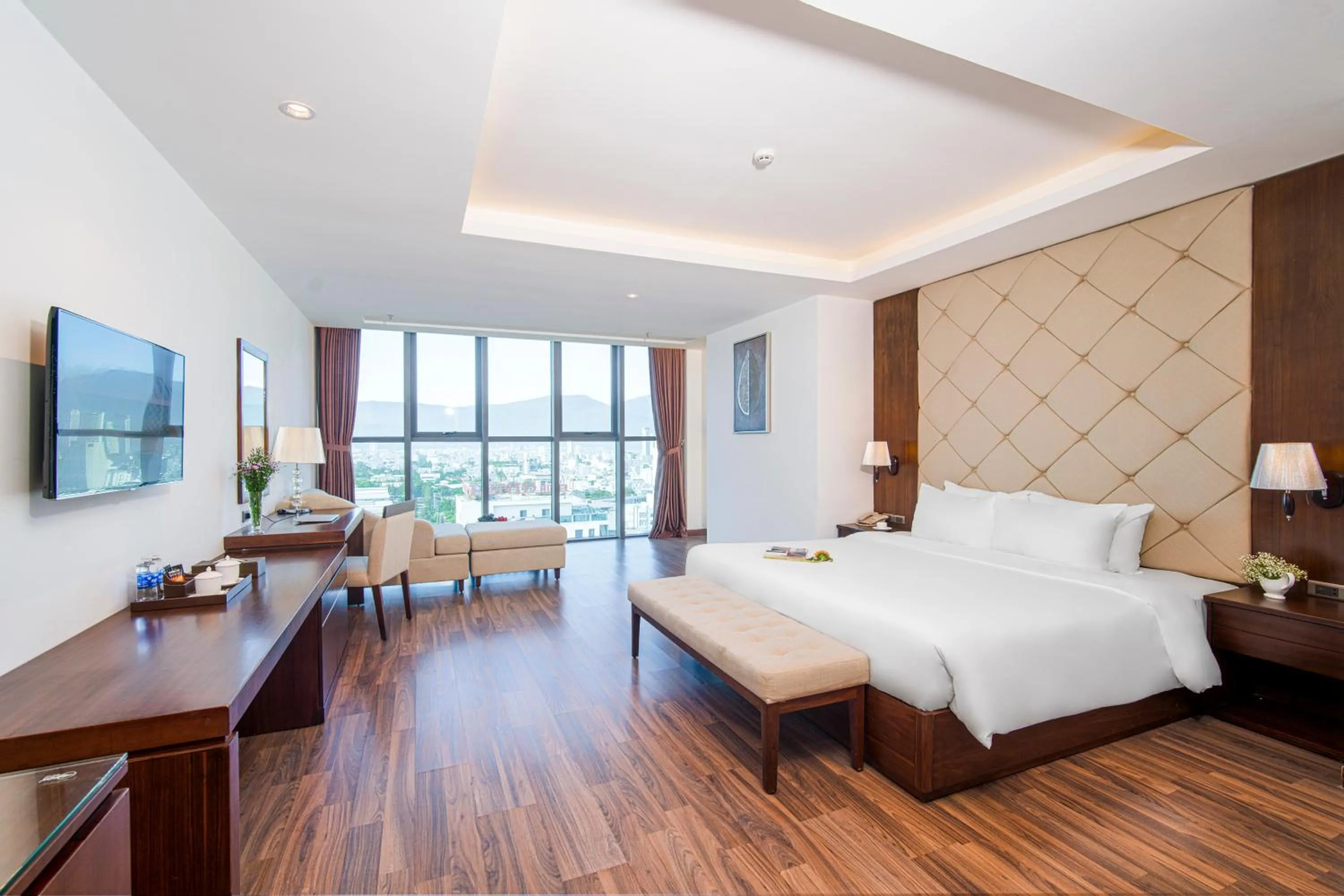 View (from property/room), Bed in Luxtery Hotel