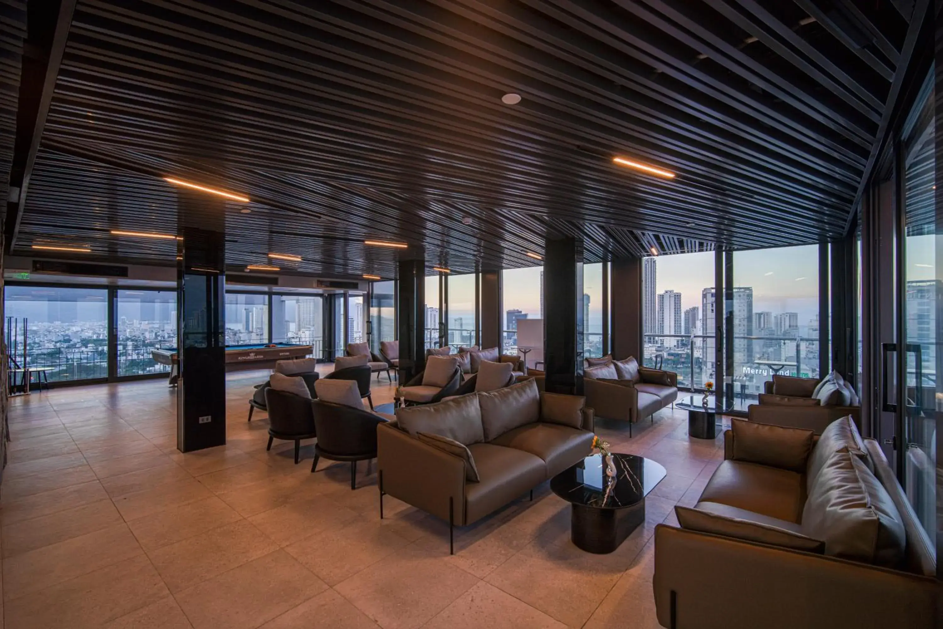 Lounge or bar in Luxtery Hotel Lounge or bar in Luxtery Hotel