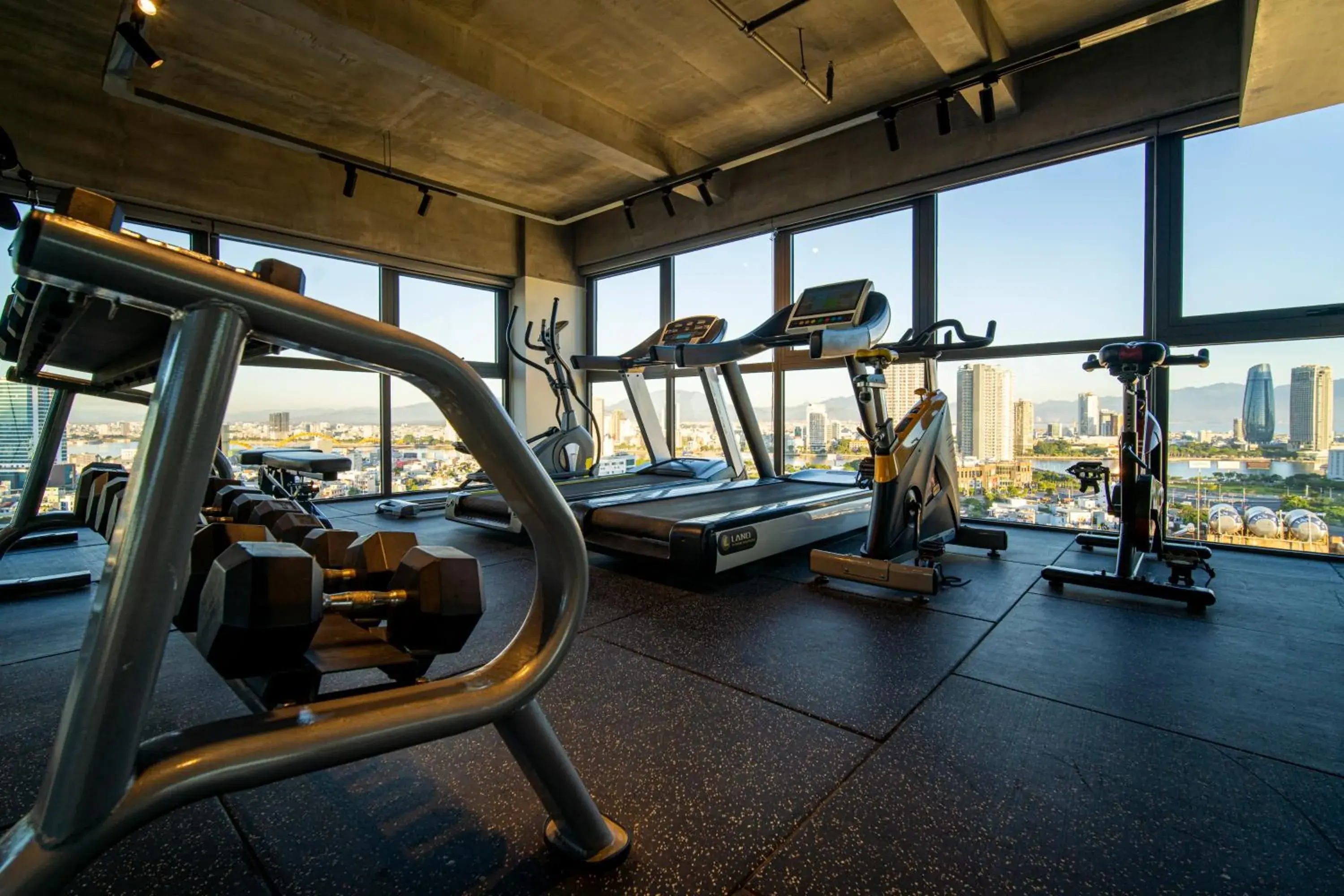Fitness centre/facilities in Luxtery Hotel Fitness centre/facilities in Luxtery Hotel