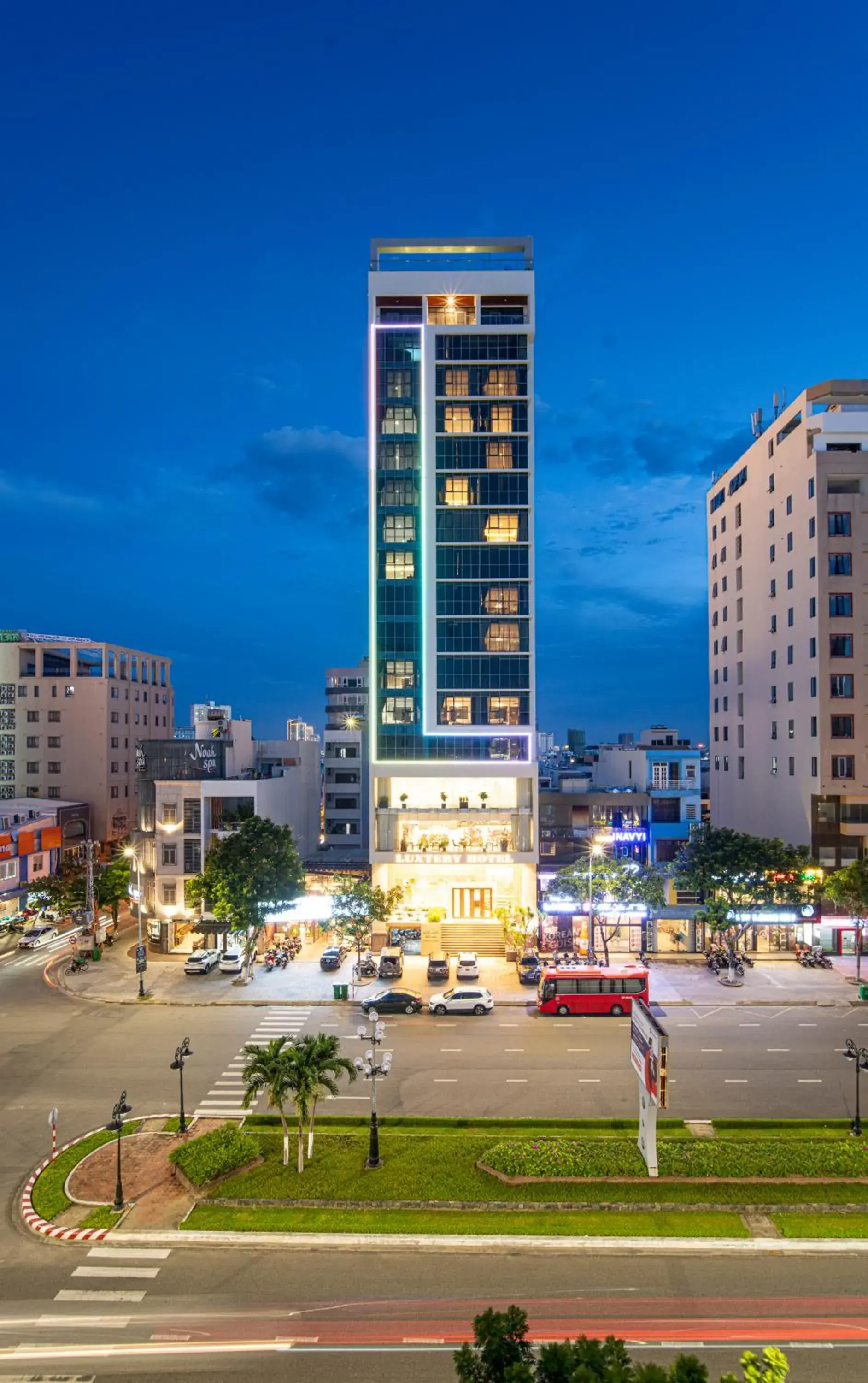 Property building in Luxtery Hotel Property building in Luxtery Hotel