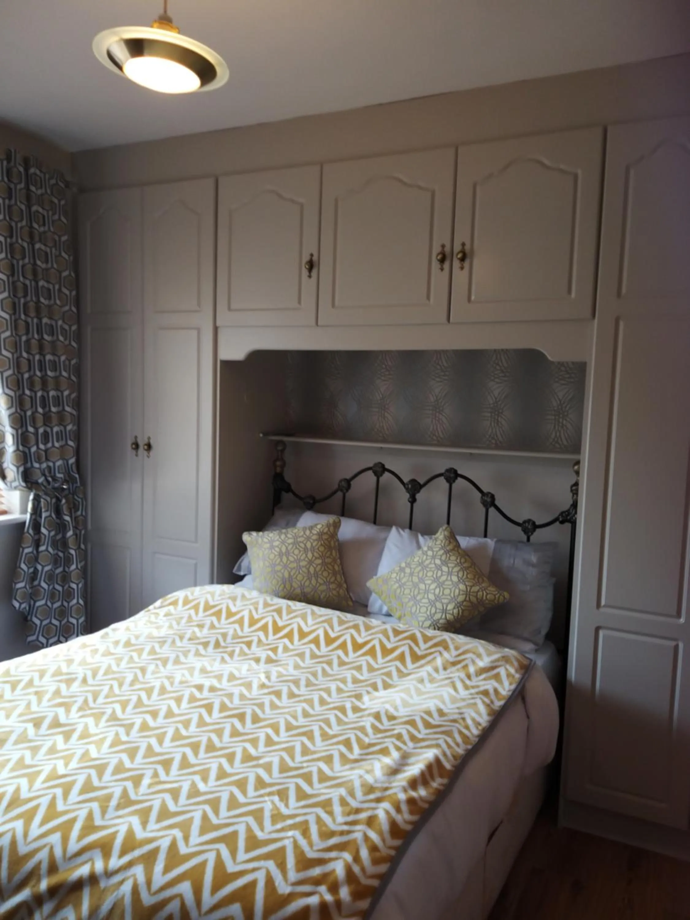 Bed in Westhouse Cafe N39 E0A6