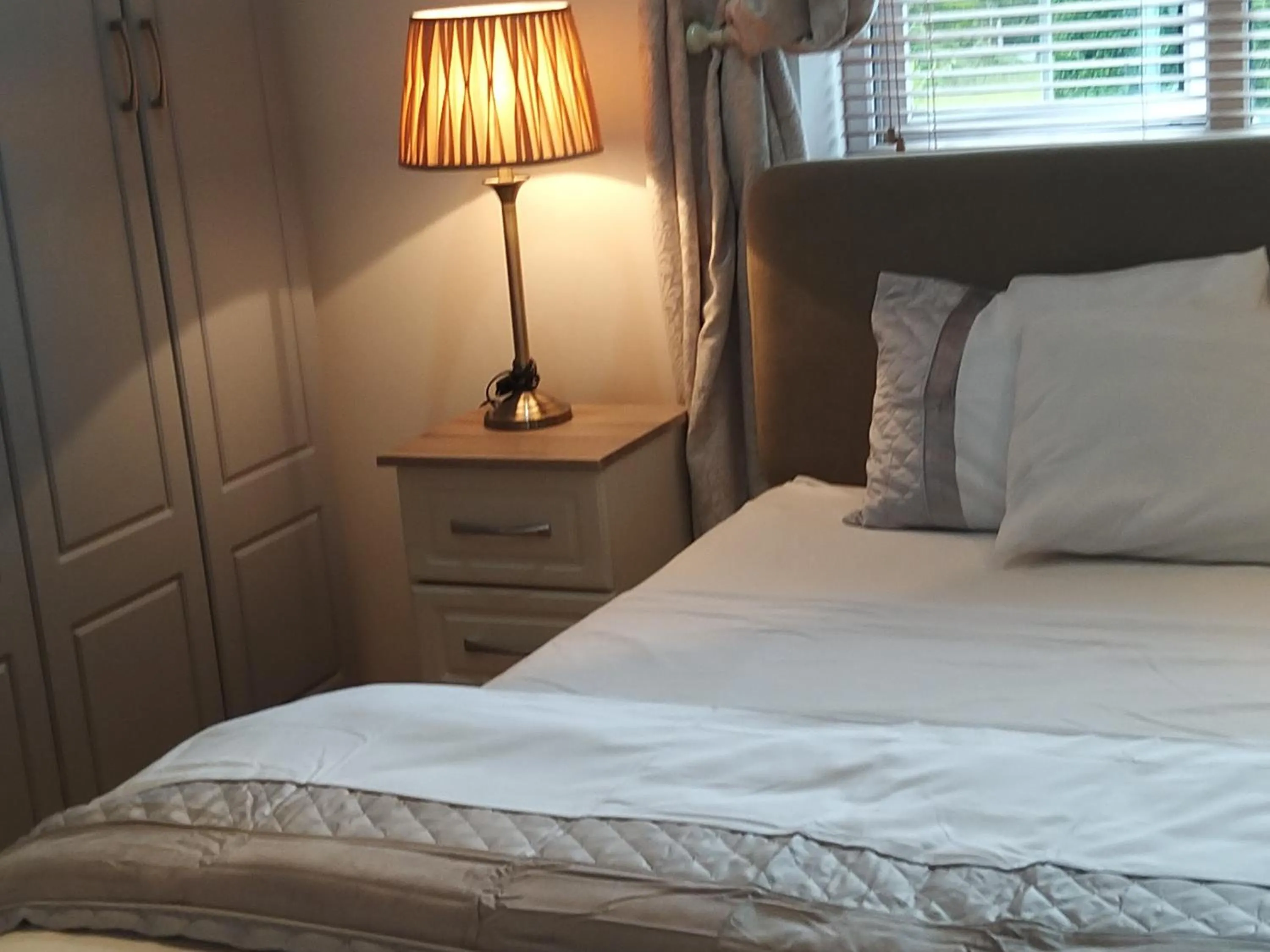 Bed in Westhouse Cafe N39 E0A6