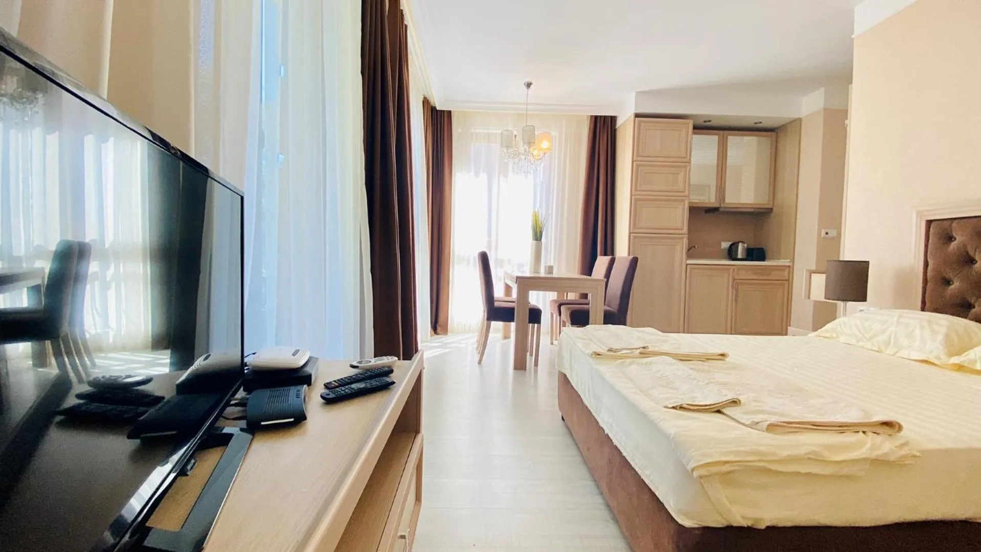 Photo of the whole room, Bed in Bratanov Harmony Suites Dream Island Apartments