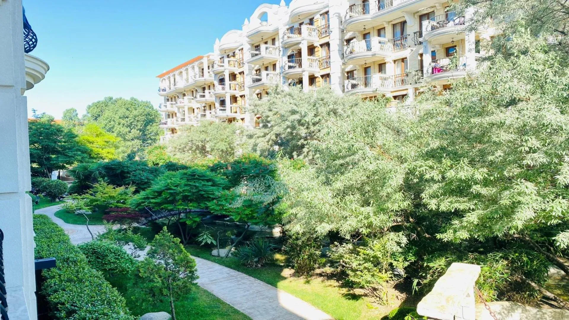 Garden view in Bratanov Harmony Suites Dream Island Apartments