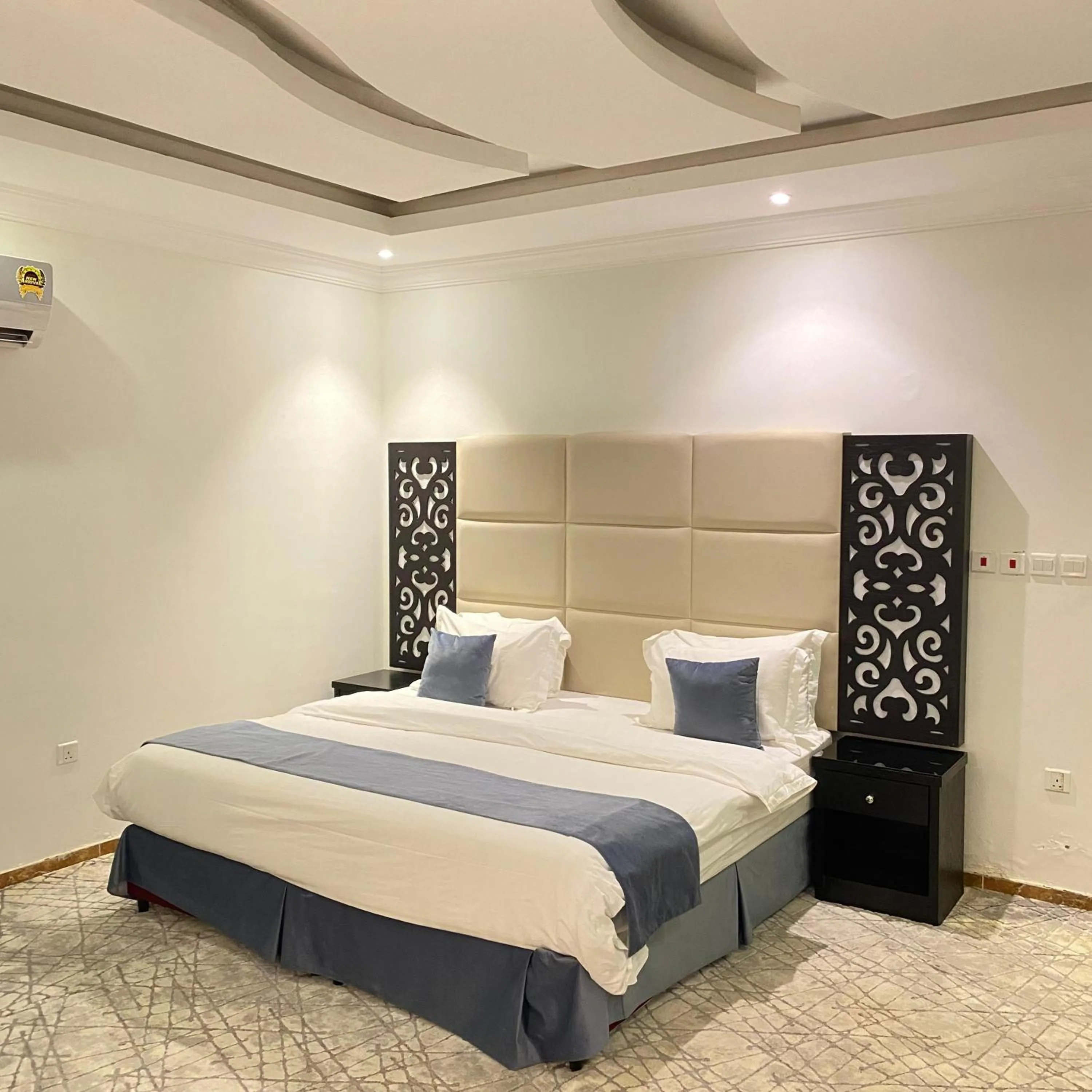 Bed in City Center Plaza Aparthotel