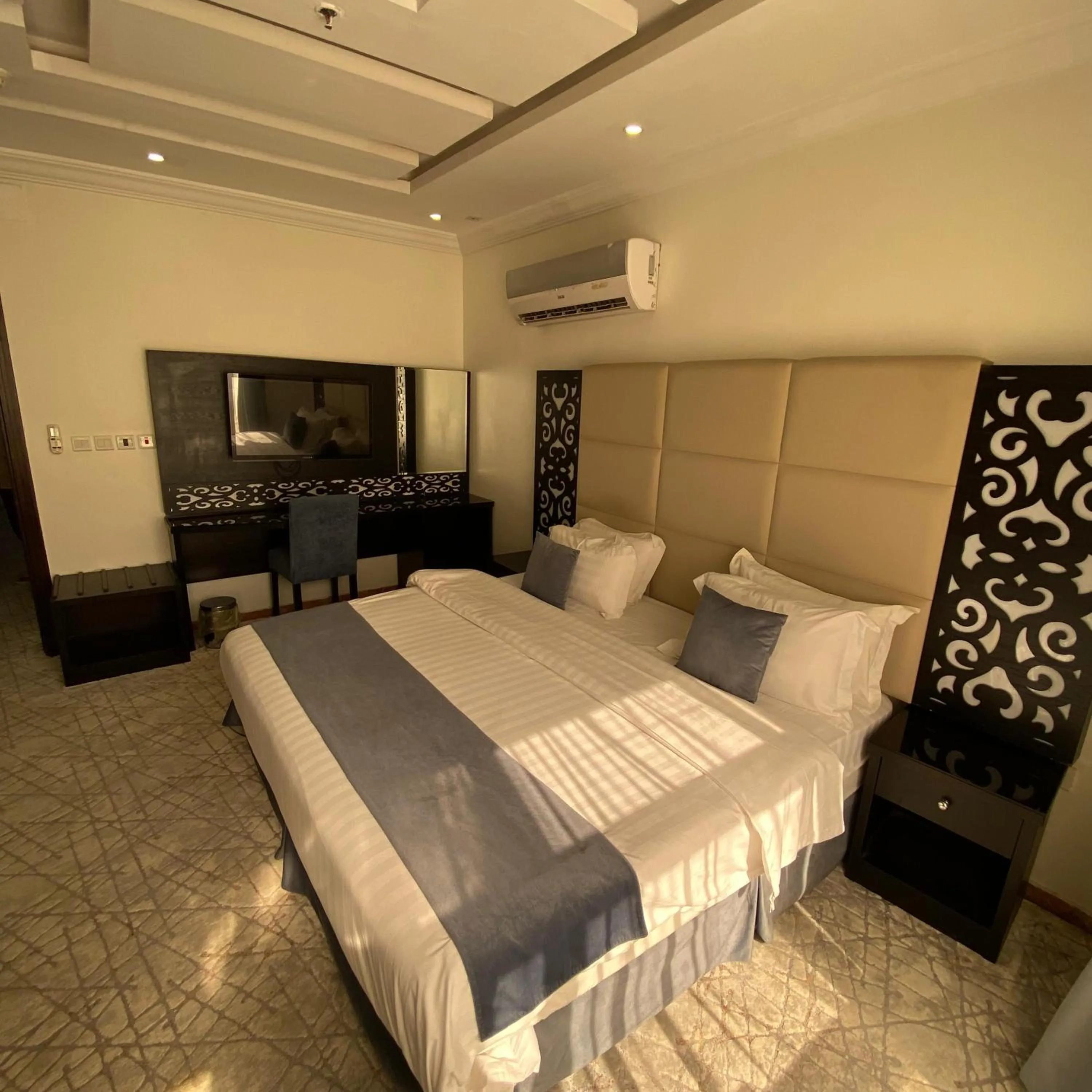 Bed in City Center Plaza Aparthotel