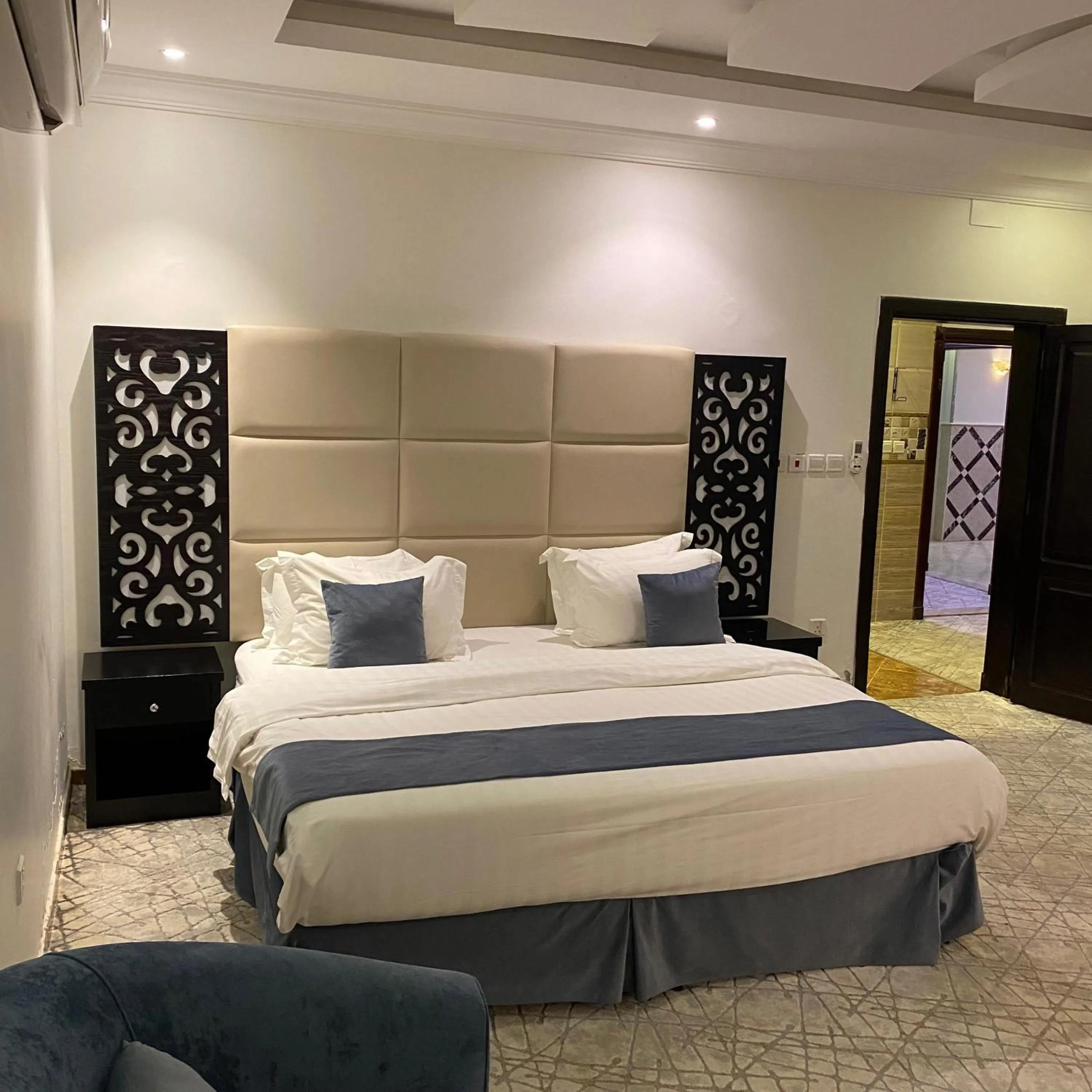 Bed in City Center Plaza Aparthotel