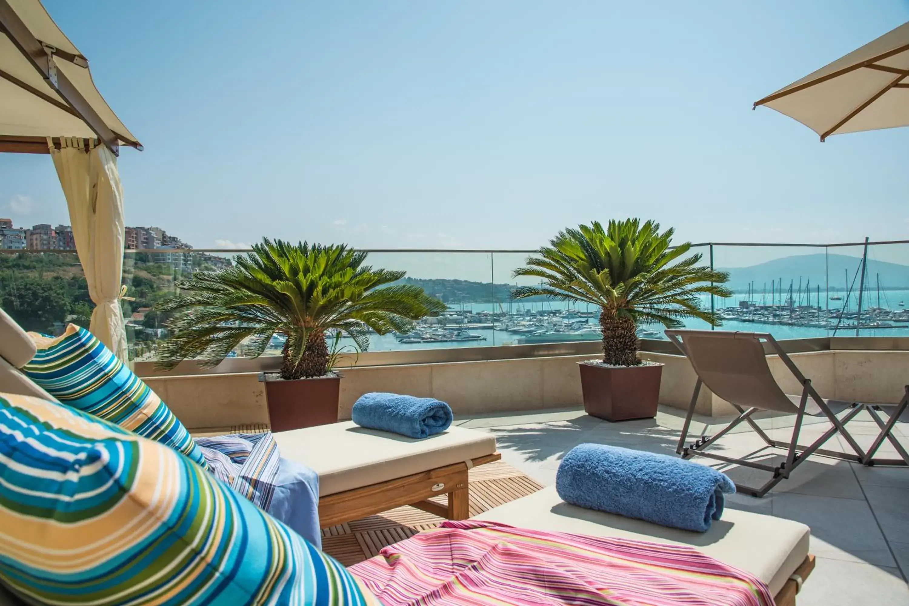 Swimming pool in Blu Bay Hotel Sozopol Swimming pool in Blu Bay Hotel Sozopol