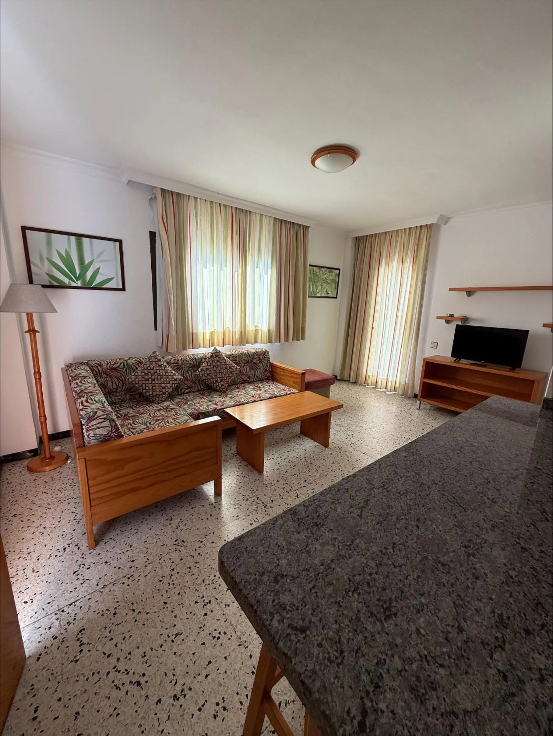 Communal lounge/ TV room, Bed in Los Ficus, Maspalomas