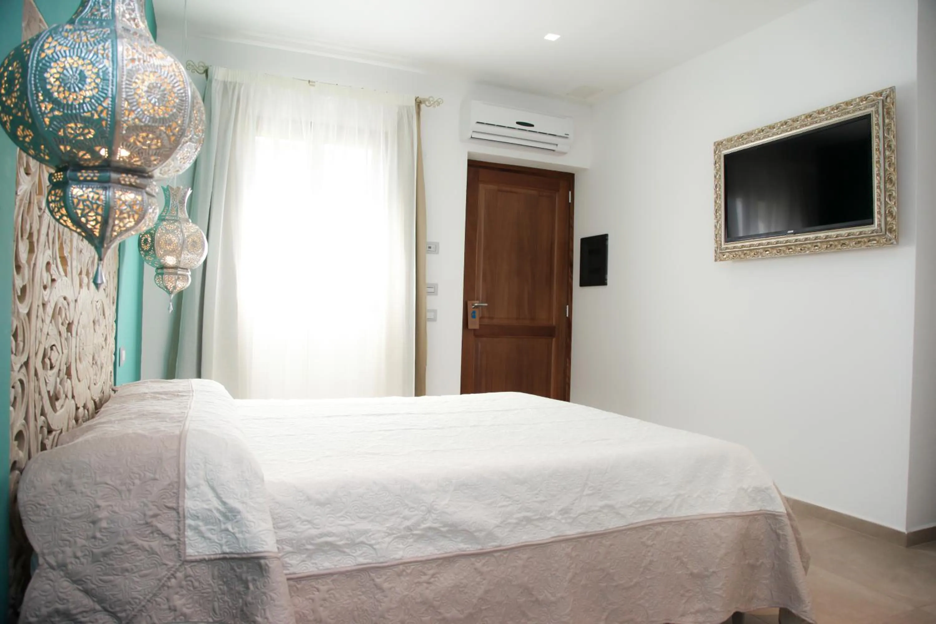 Hypnos Boutique Hotel