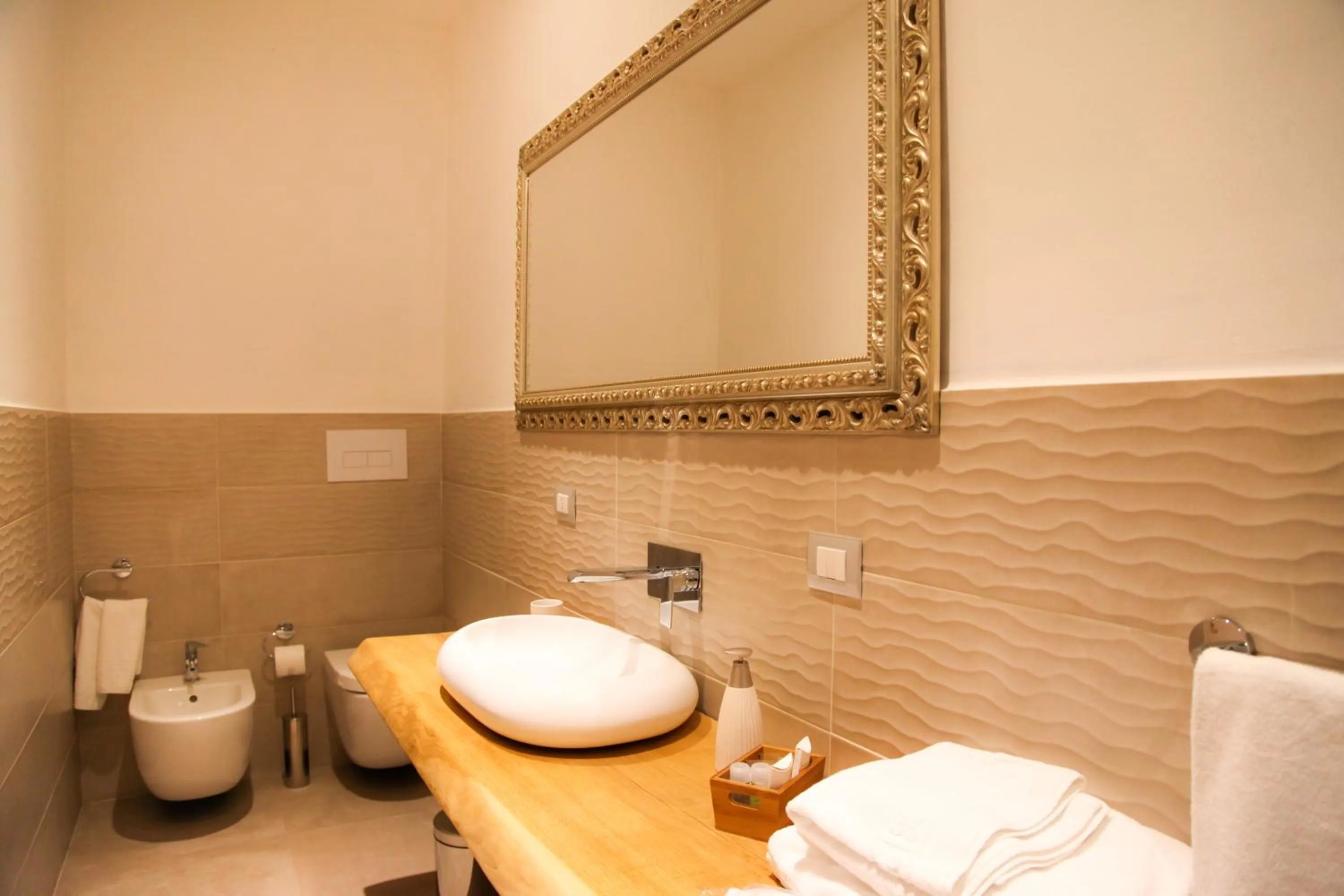 Hypnos Boutique Hotel