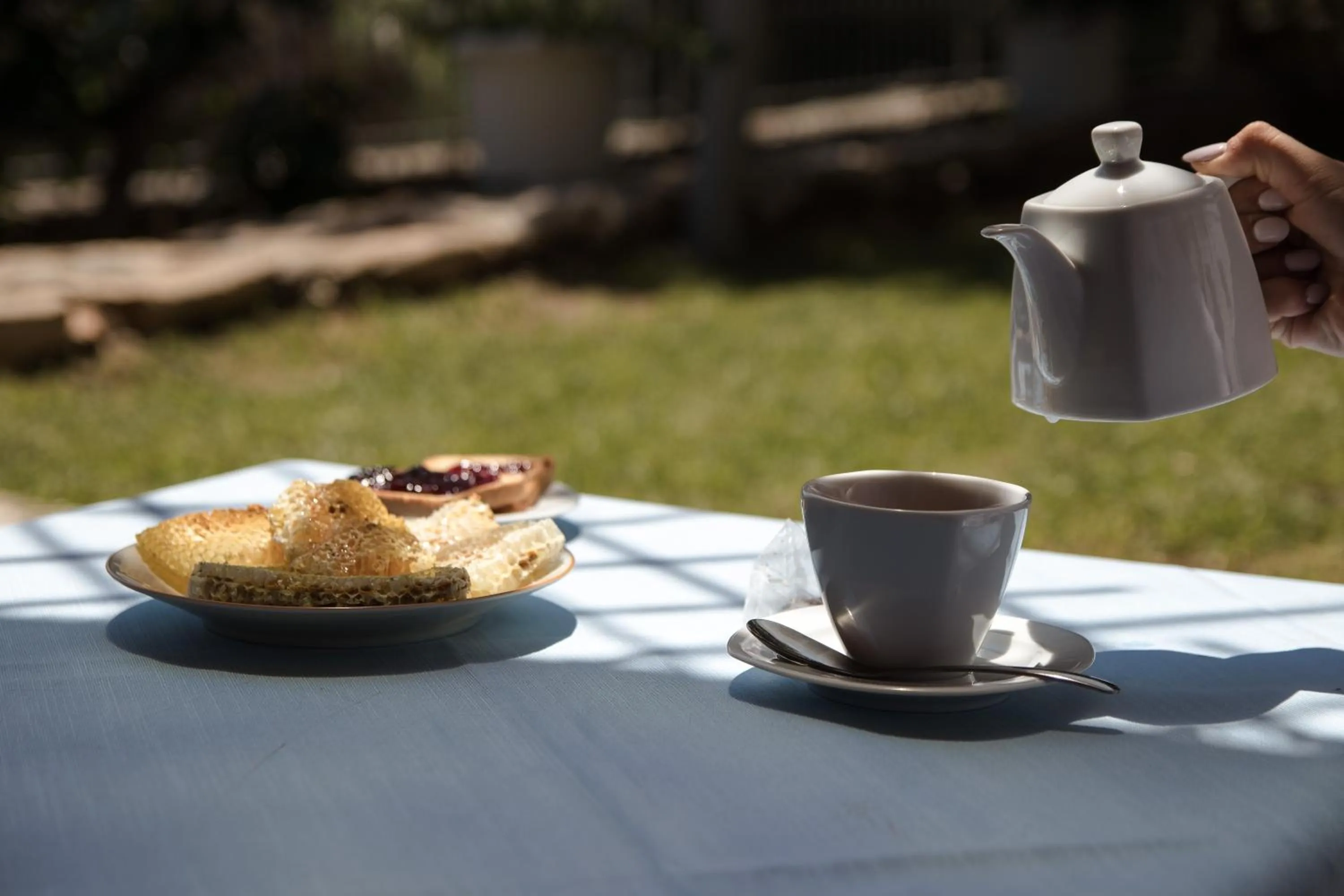 Coffee/tea facilities in Hypnos Boutique Hotel