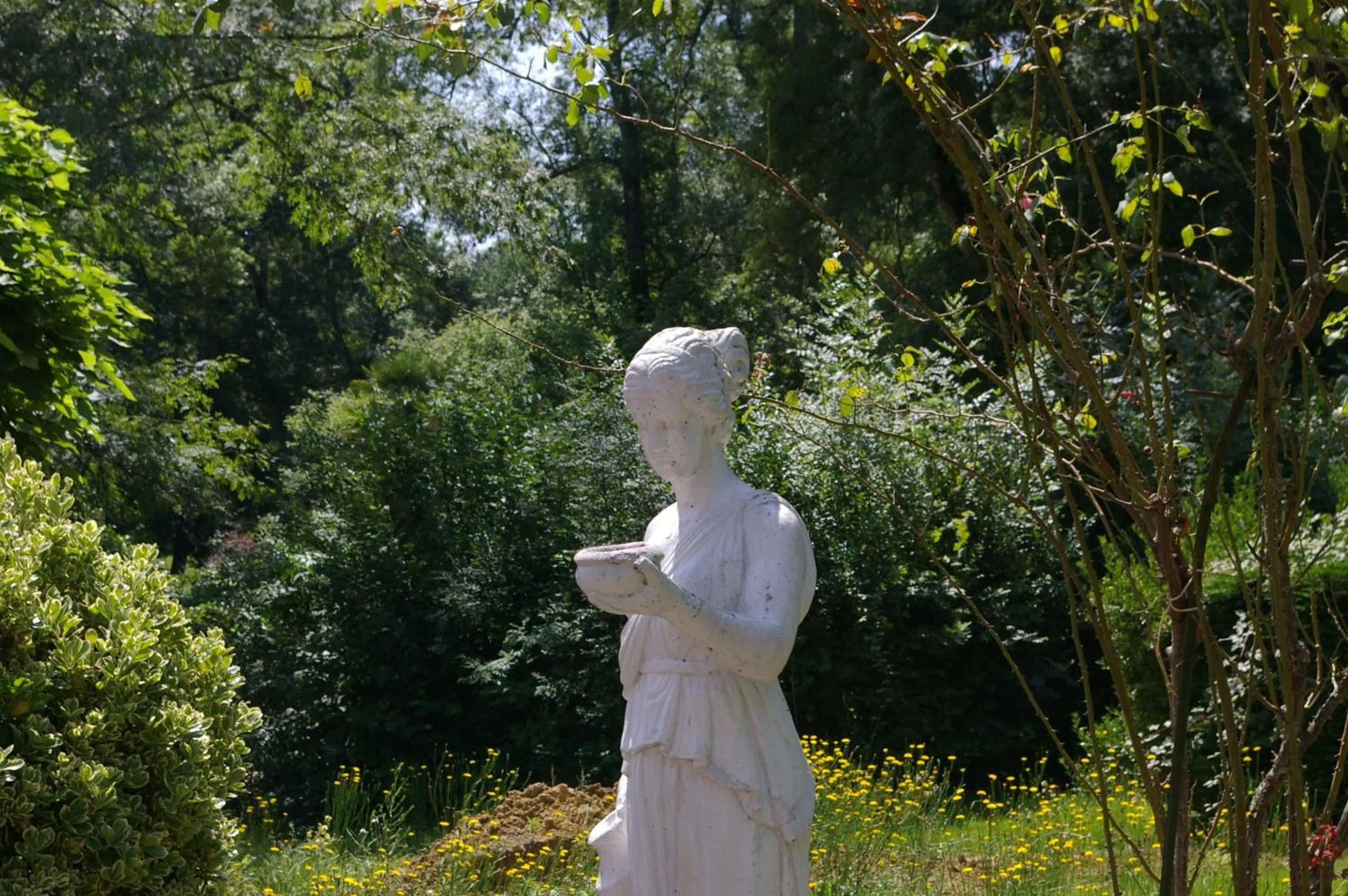 Garden view in Hostellerie de La Roseraie